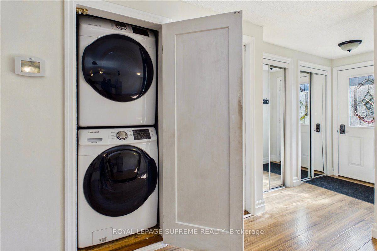 Photo 10 of Unit Upper, 46 Ridgeway Avenue, Barrie, Allandale Heights — HOMEH
