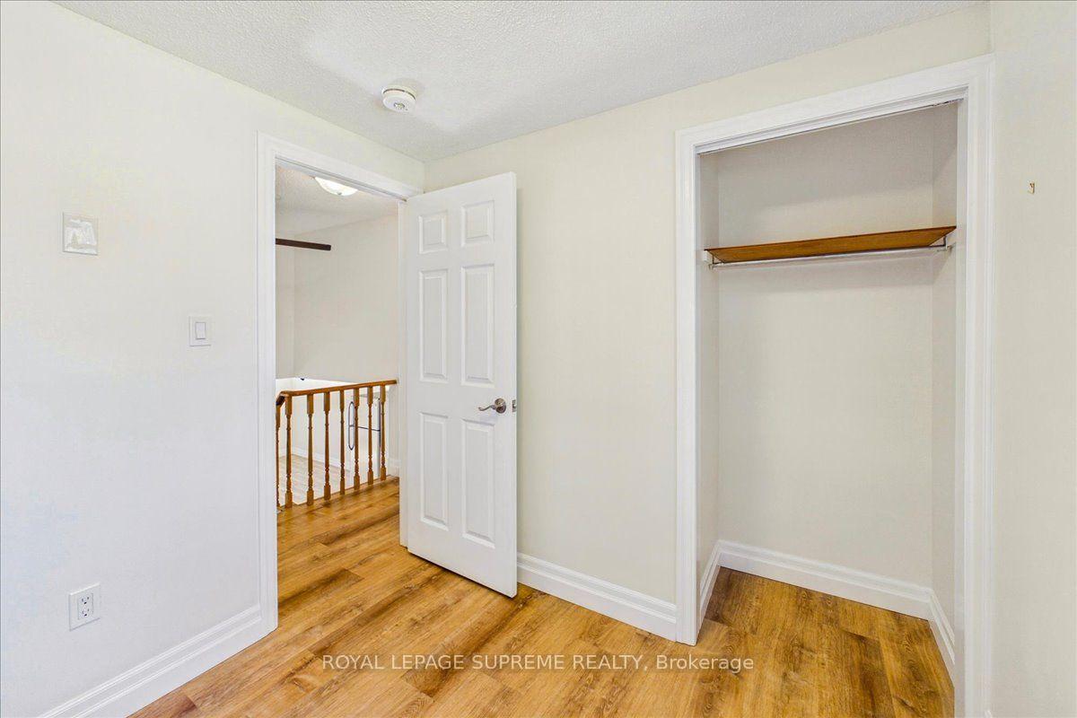 Photo 15 of Unit Upper, 46 Ridgeway Avenue, Barrie, Allandale Heights — HOMEH