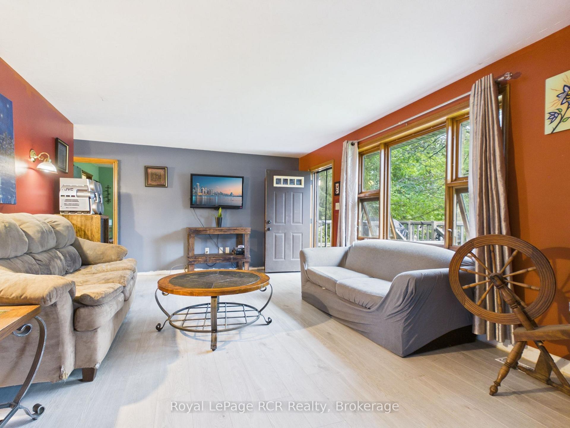 Photo 12 of 130 King Street, Kincardine — HOMEH