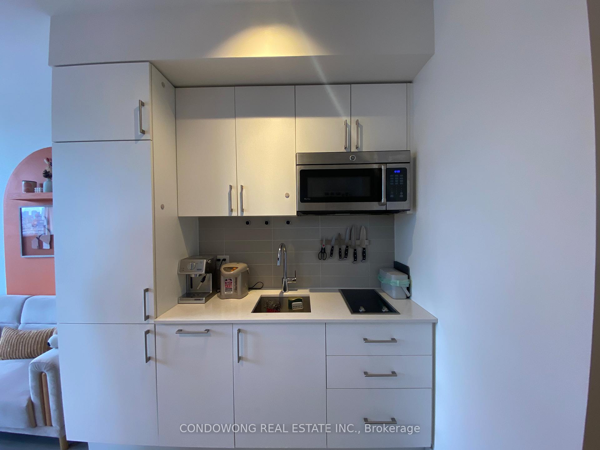 Photo 6 of Unit 1419, 576 Front Street W, Toronto, Waterfront Communities — HOMEH
