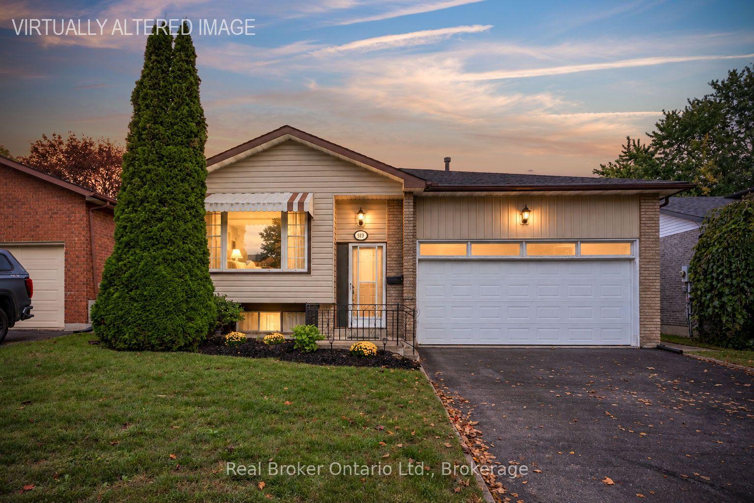 Photo of 919 Exeter Street