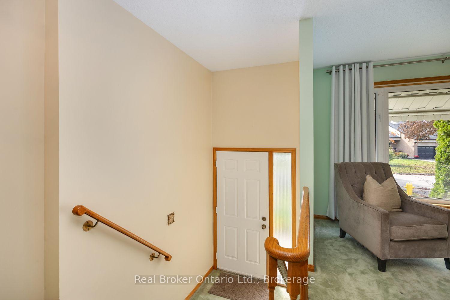 Photo 5 of 919 Exeter Street, Oshawa, Centennial — HOMEH