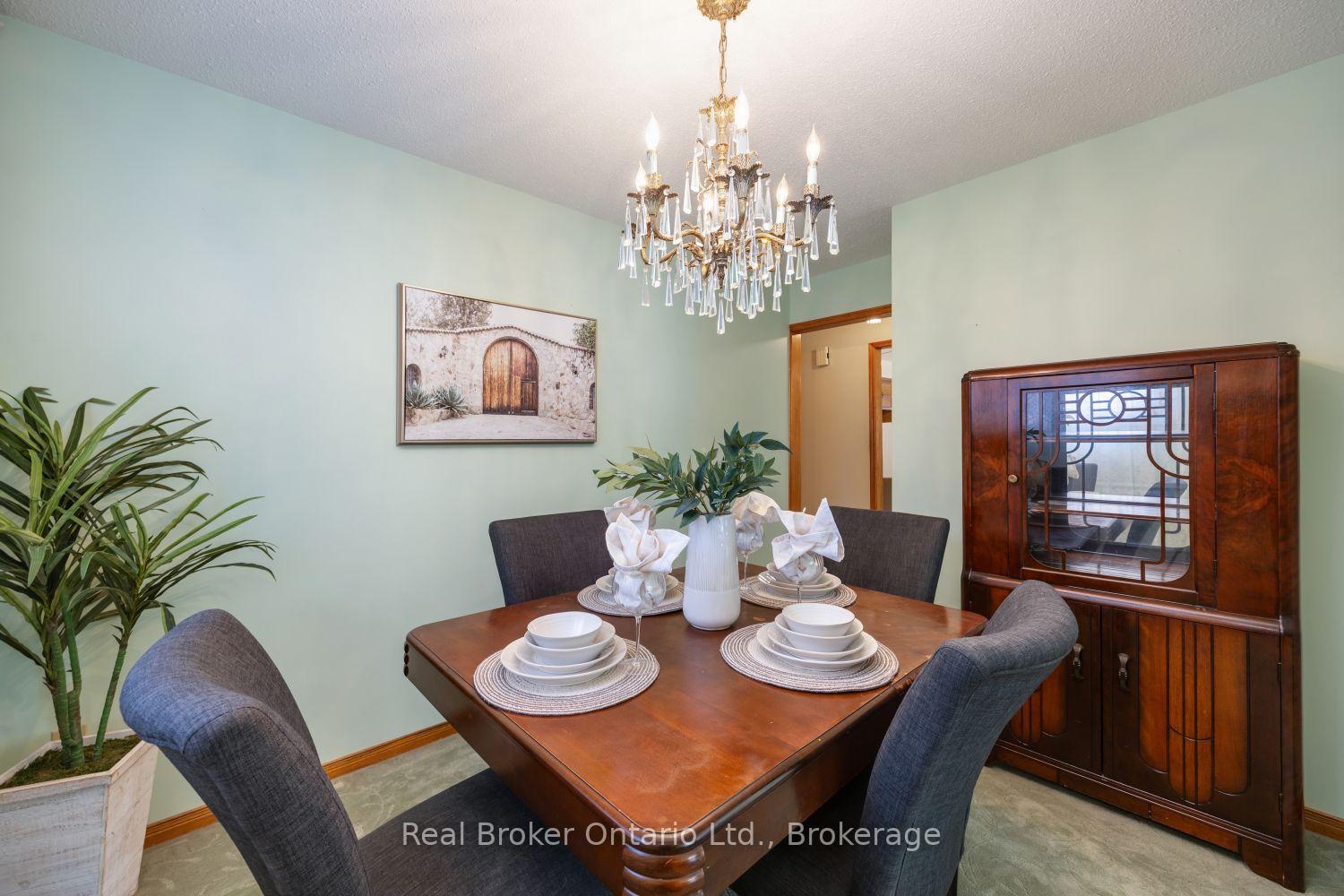 Photo 10 of 919 Exeter Street, Oshawa, Centennial — HOMEH