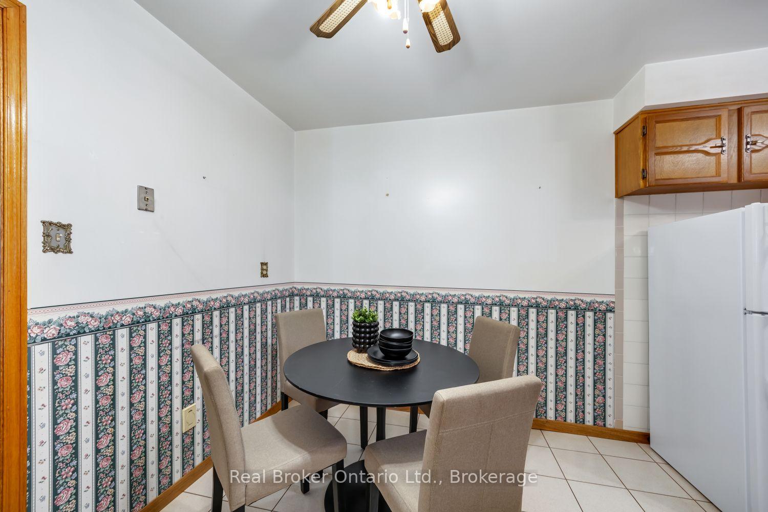 Photo 15 of 919 Exeter Street, Oshawa, Centennial — HOMEH