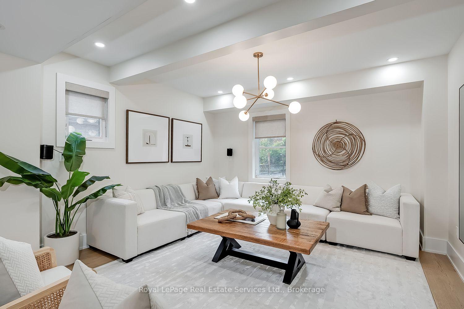 Photo 3 of 59 Fairwood Place E, Burlington, LaSalle — HOMEH