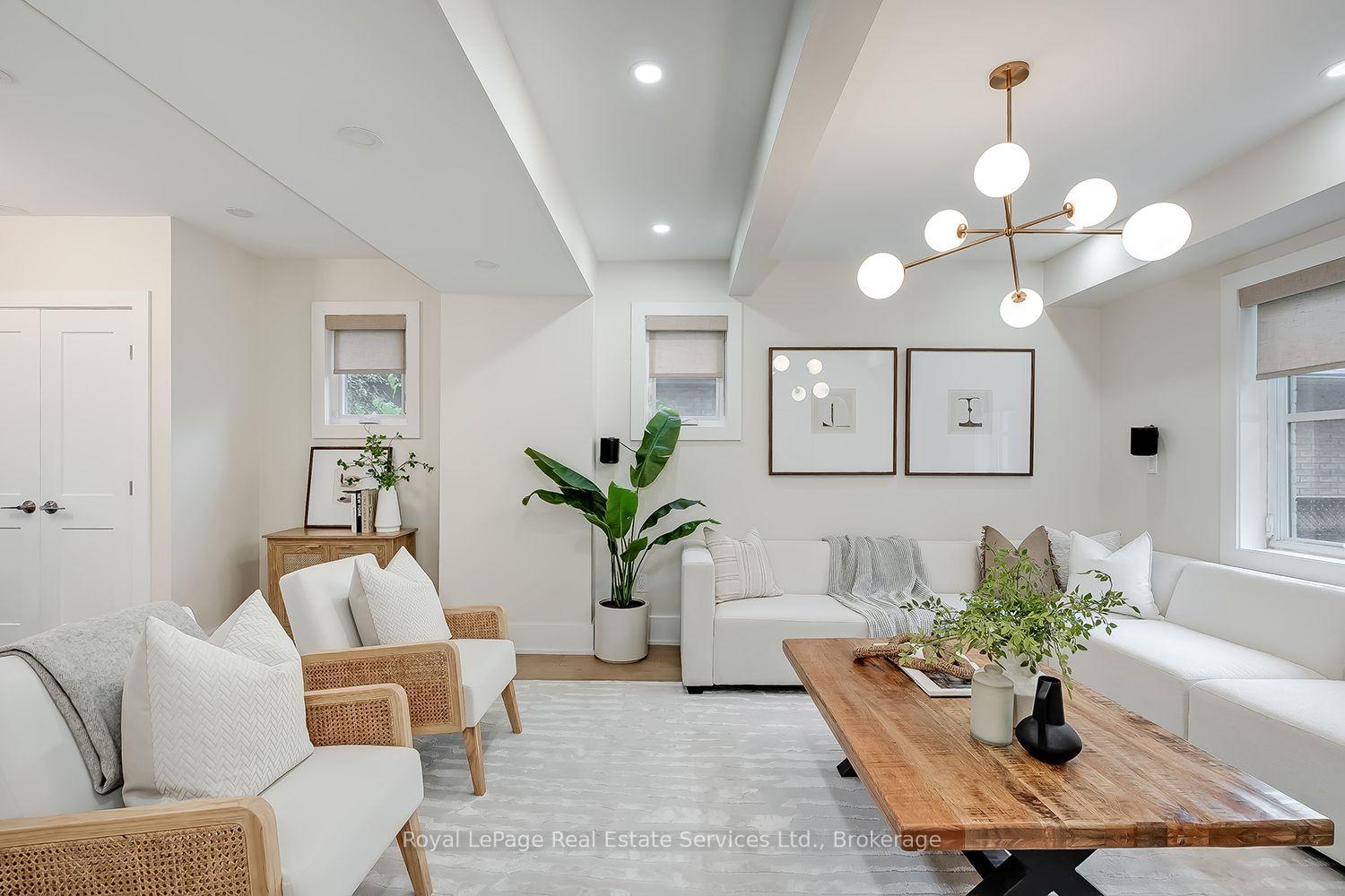 Photo 4 of 59 Fairwood Place E, Burlington, LaSalle — HOMEH