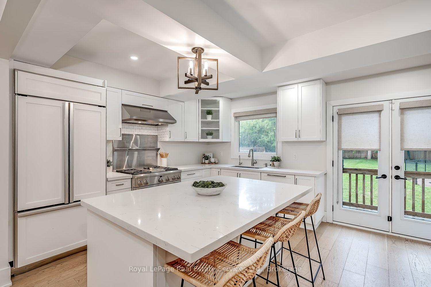 Photo 14 of 59 Fairwood Place E, Burlington, LaSalle — HOMEH