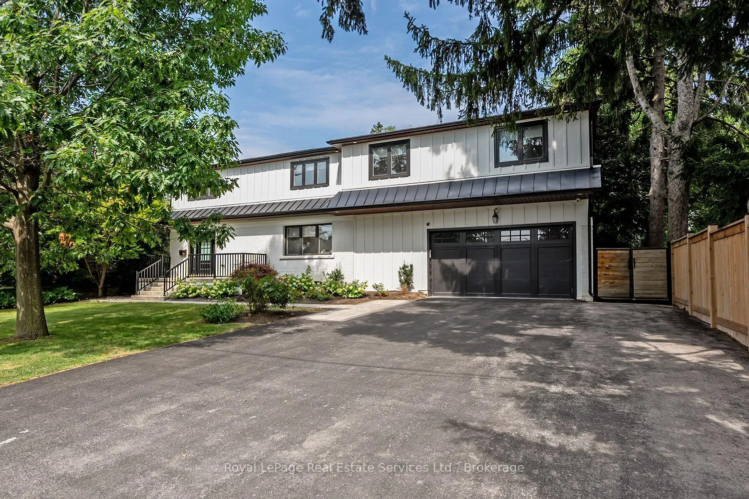 Photo of 59 Fairwood Place E