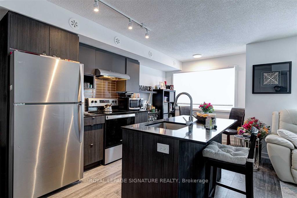 Photo 8 of Unit 406, 1141 Cooke Boulevard, Burlington, LaSalle — HOMEH
