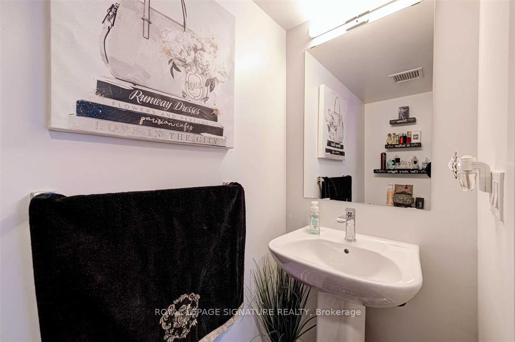 Photo 14 of Unit 406, 1141 Cooke Boulevard, Burlington, LaSalle — HOMEH