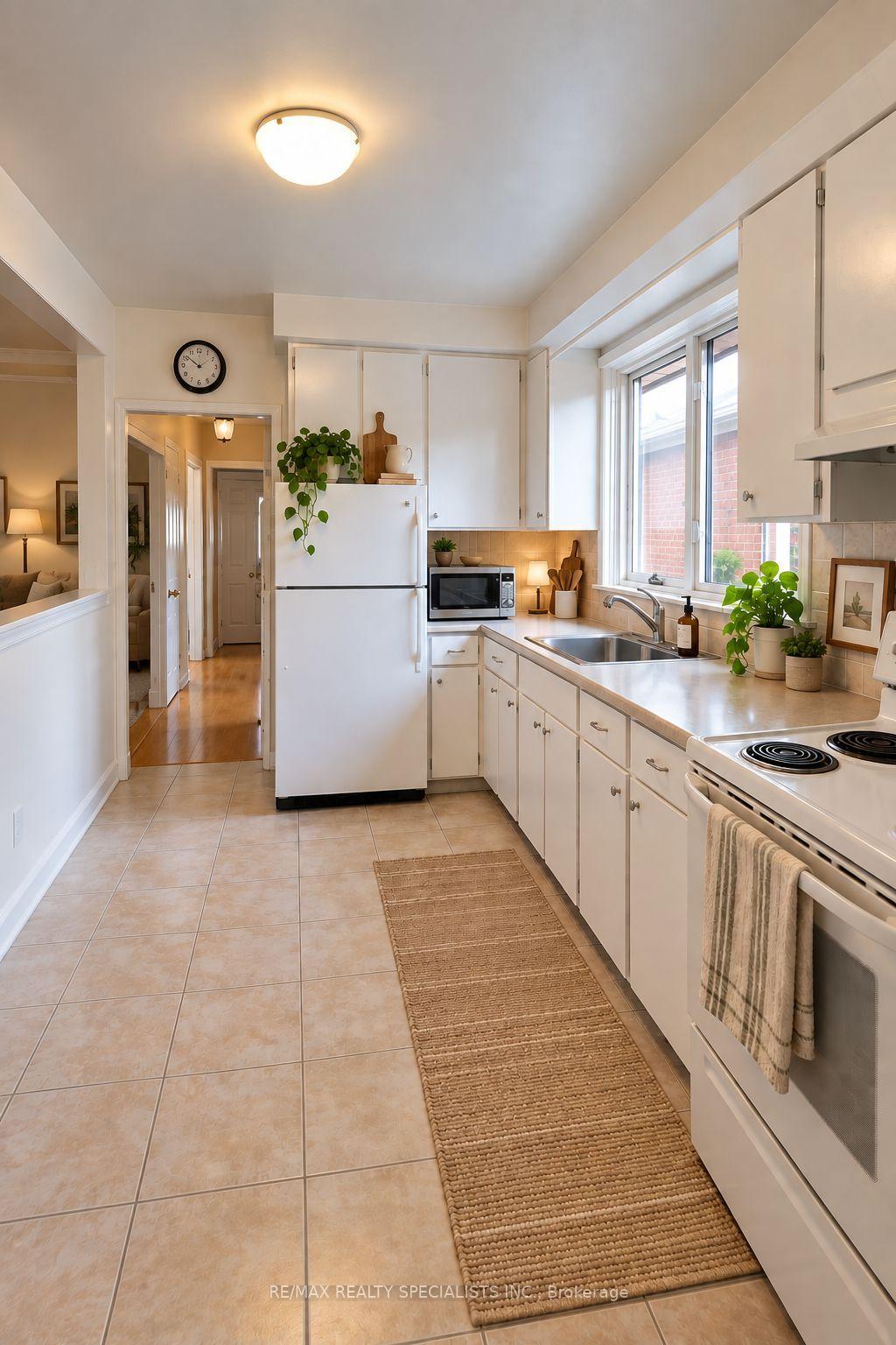 Photo 5 of Unit 3, 163 Morrison Avenue, Toronto, Corso Italia-Davenport — HOMEH