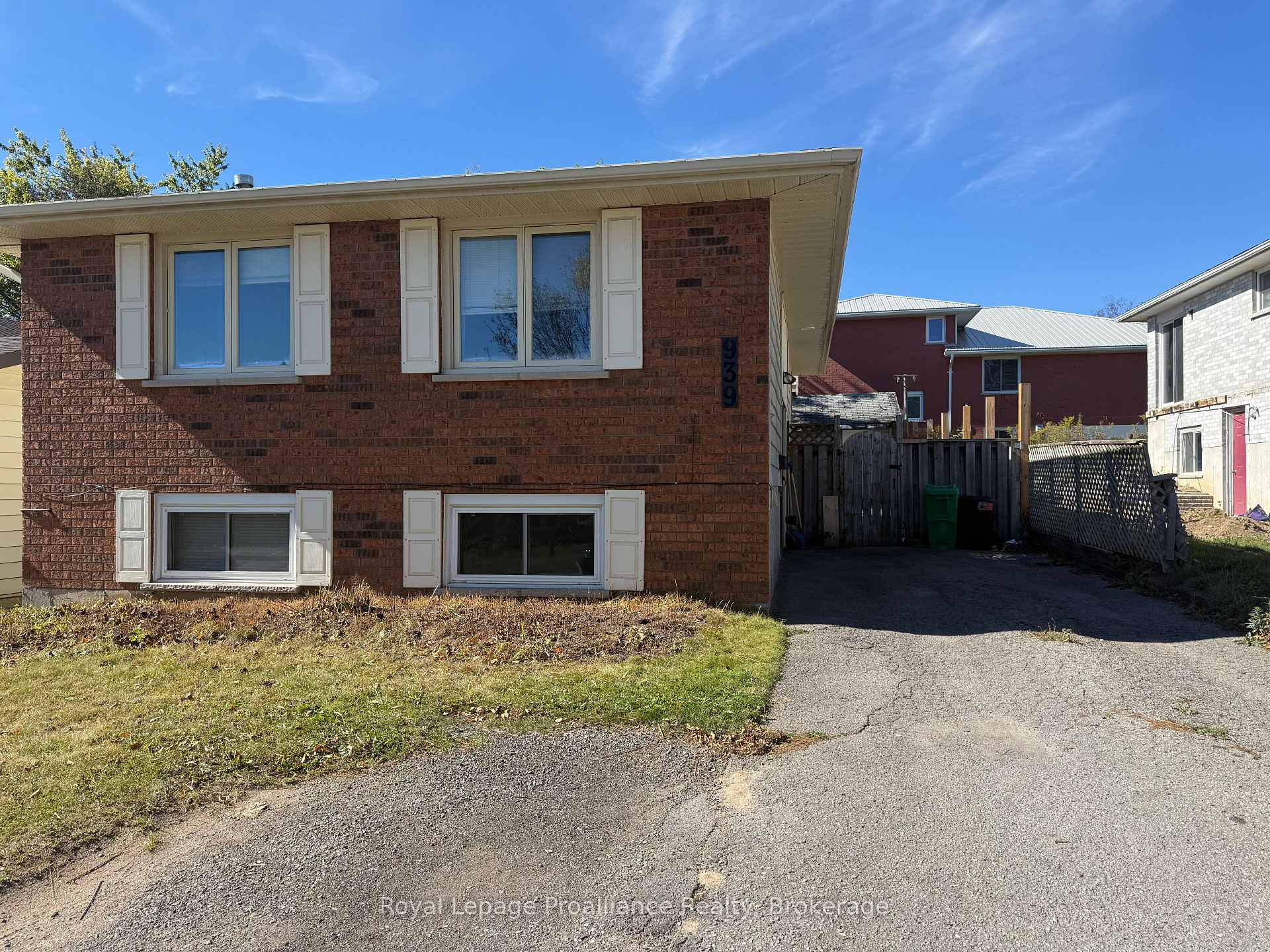Photo of Unit Lower Unit, 939 Dainard Drive