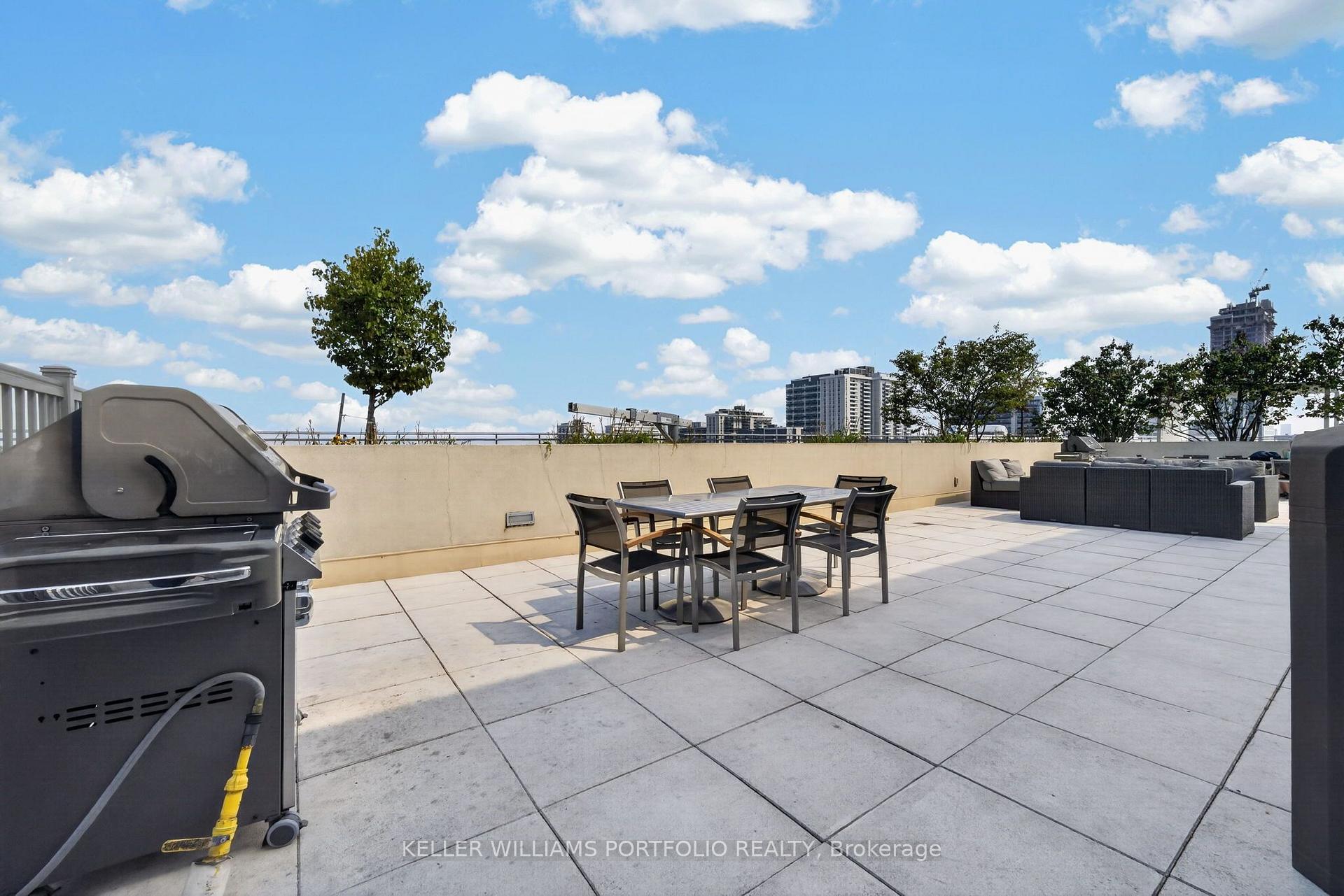 Photo 19 of Unit 802, 23 Glebe Road W, Toronto, Yonge-Eglinton — HOMEH