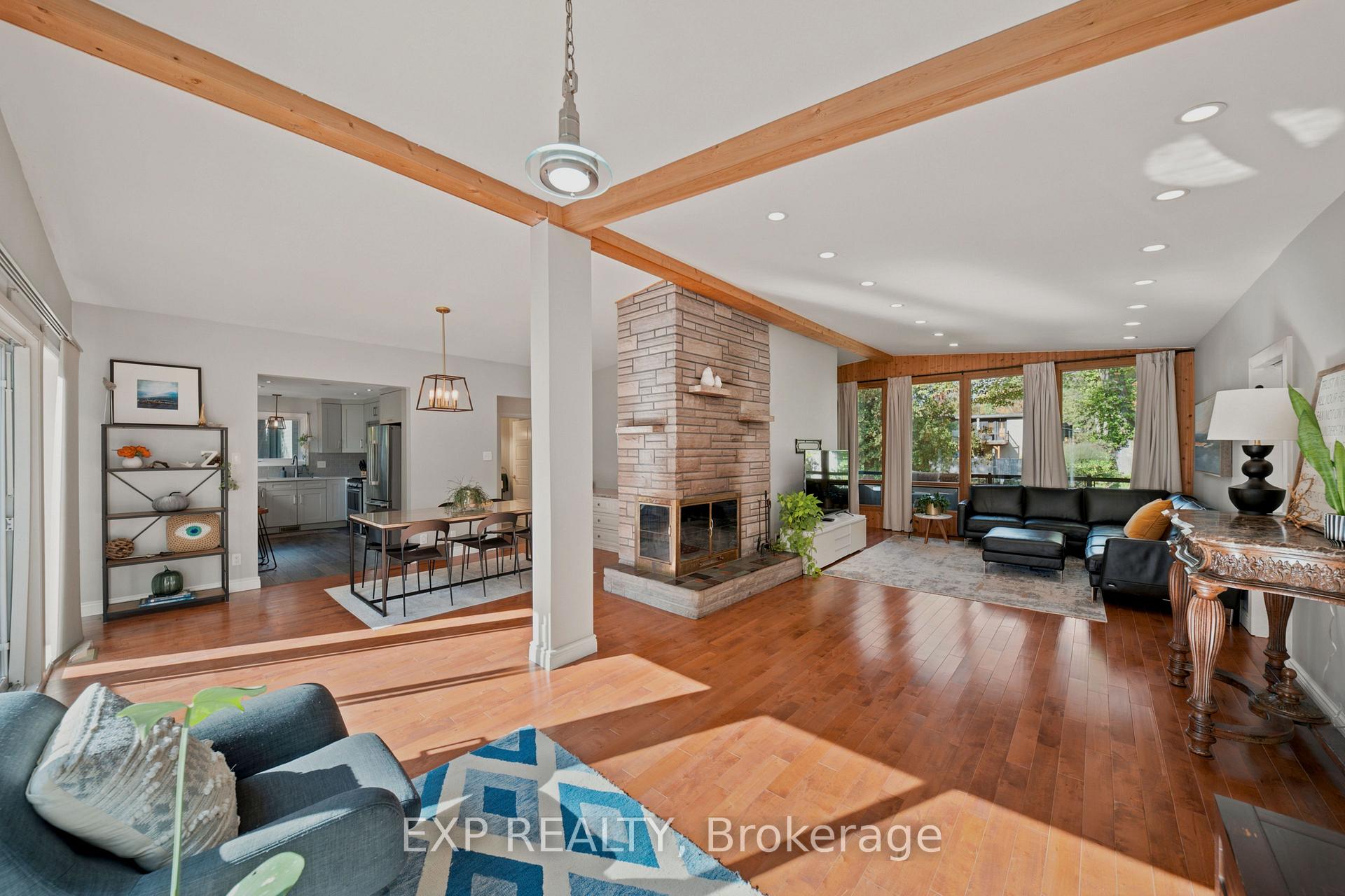 Photo 4 of 46 Avonlea Road, Ottawa, Grenfell Glen — HOMEH