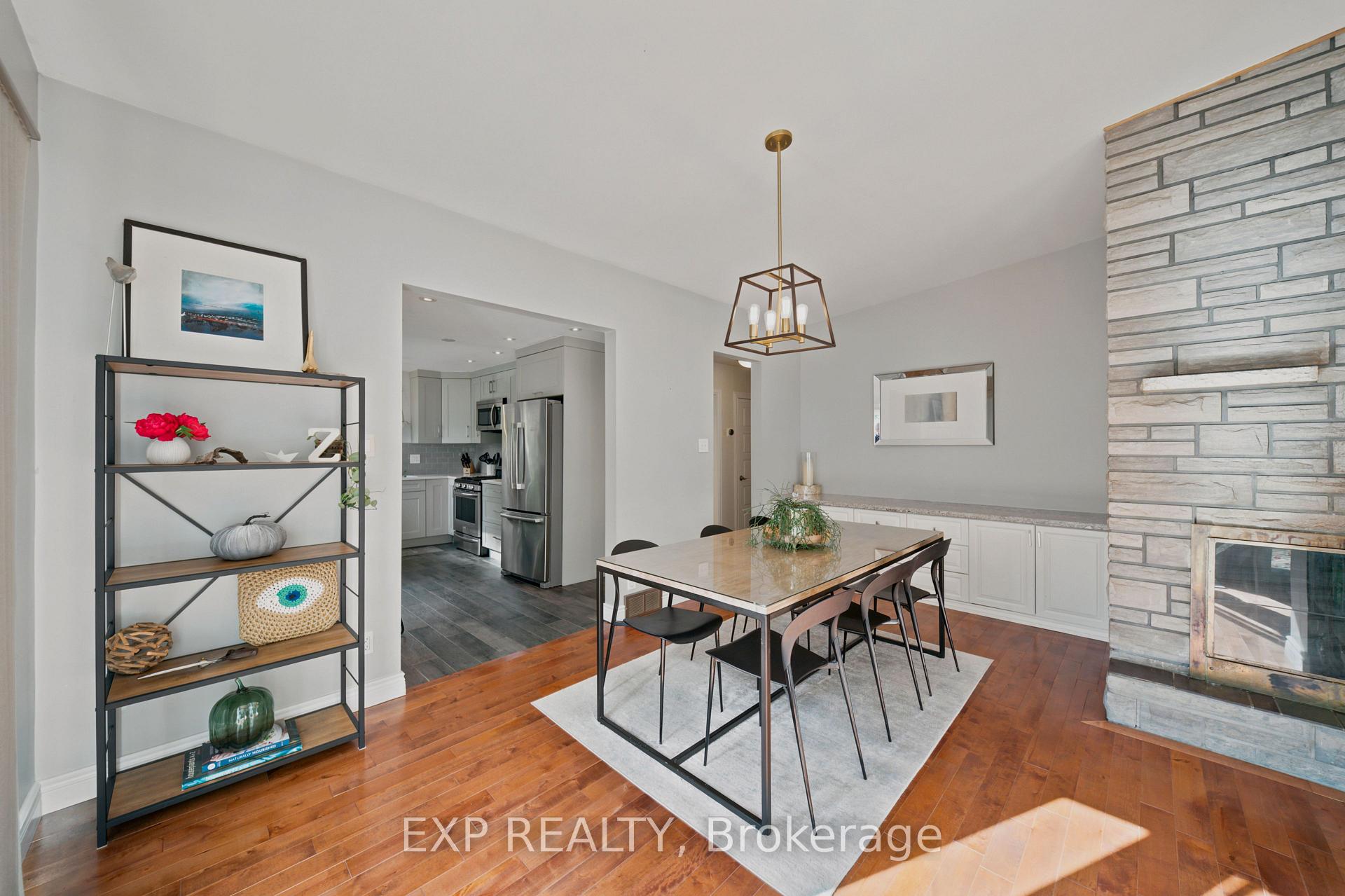 Photo 5 of 46 Avonlea Road, Ottawa, Grenfell Glen — HOMEH