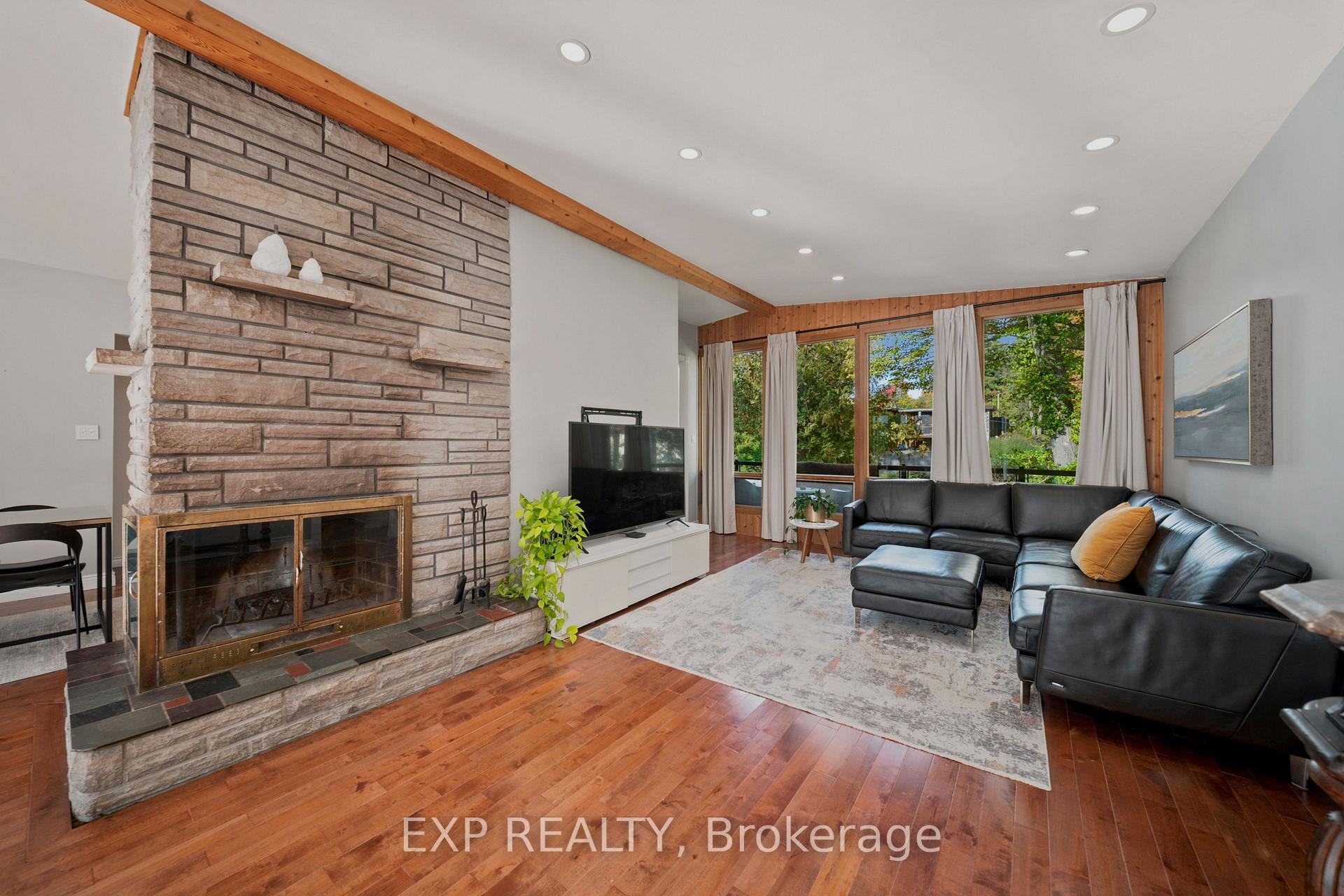 Photo 11 of 46 Avonlea Road, Ottawa, Grenfell Glen — HOMEH