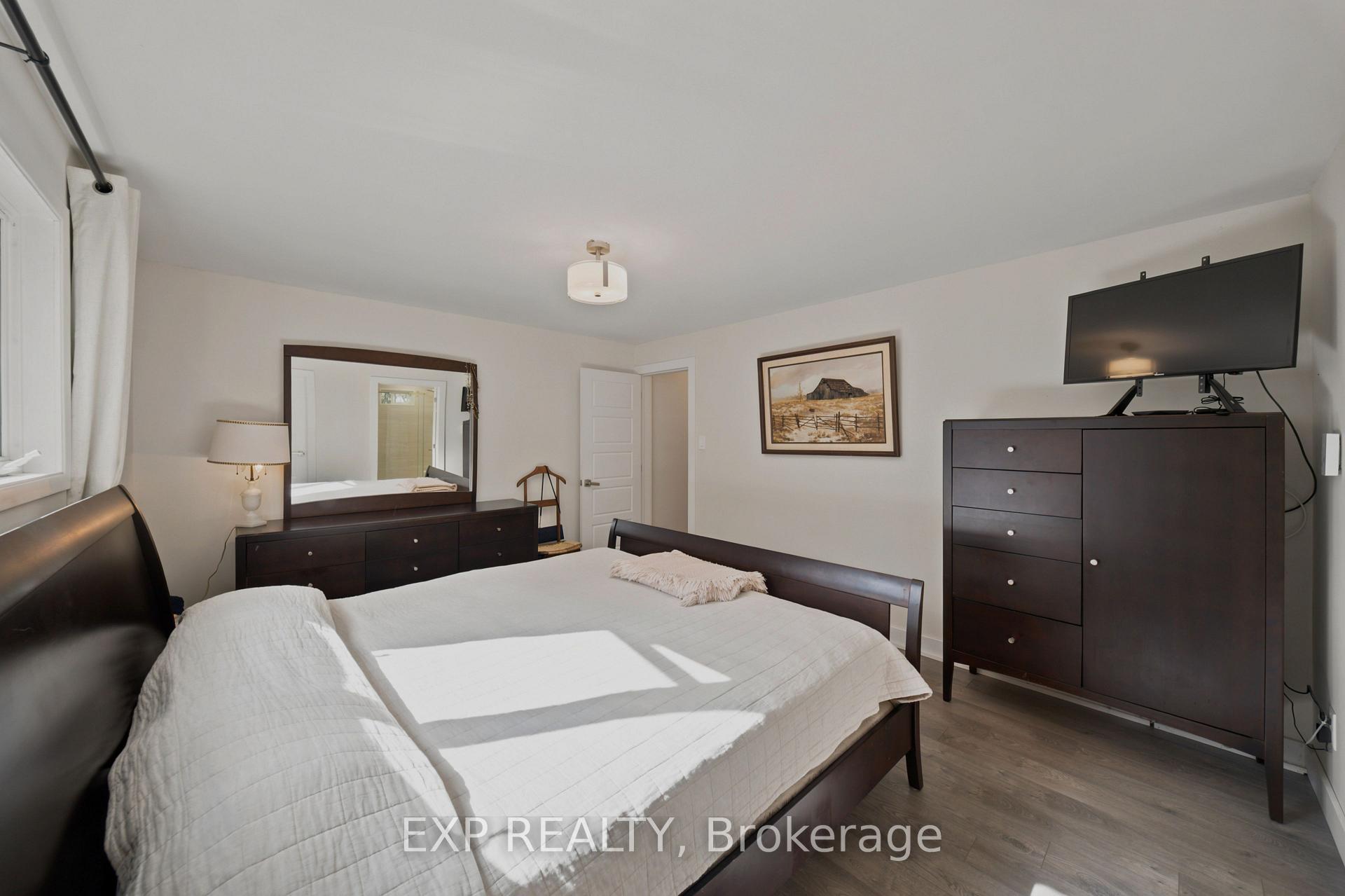Photo 14 of 46 Avonlea Road, Ottawa, Grenfell Glen — HOMEH