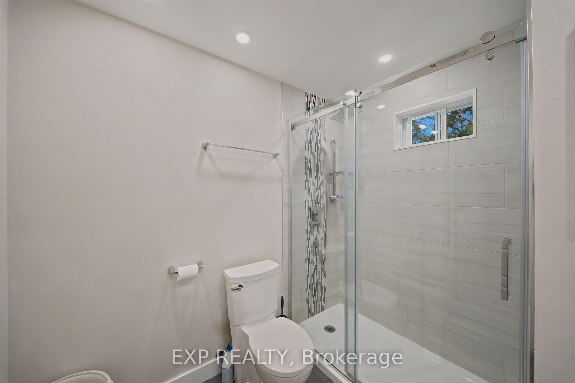 Photo 16 of 46 Avonlea Road, Ottawa, Grenfell Glen — HOMEH
