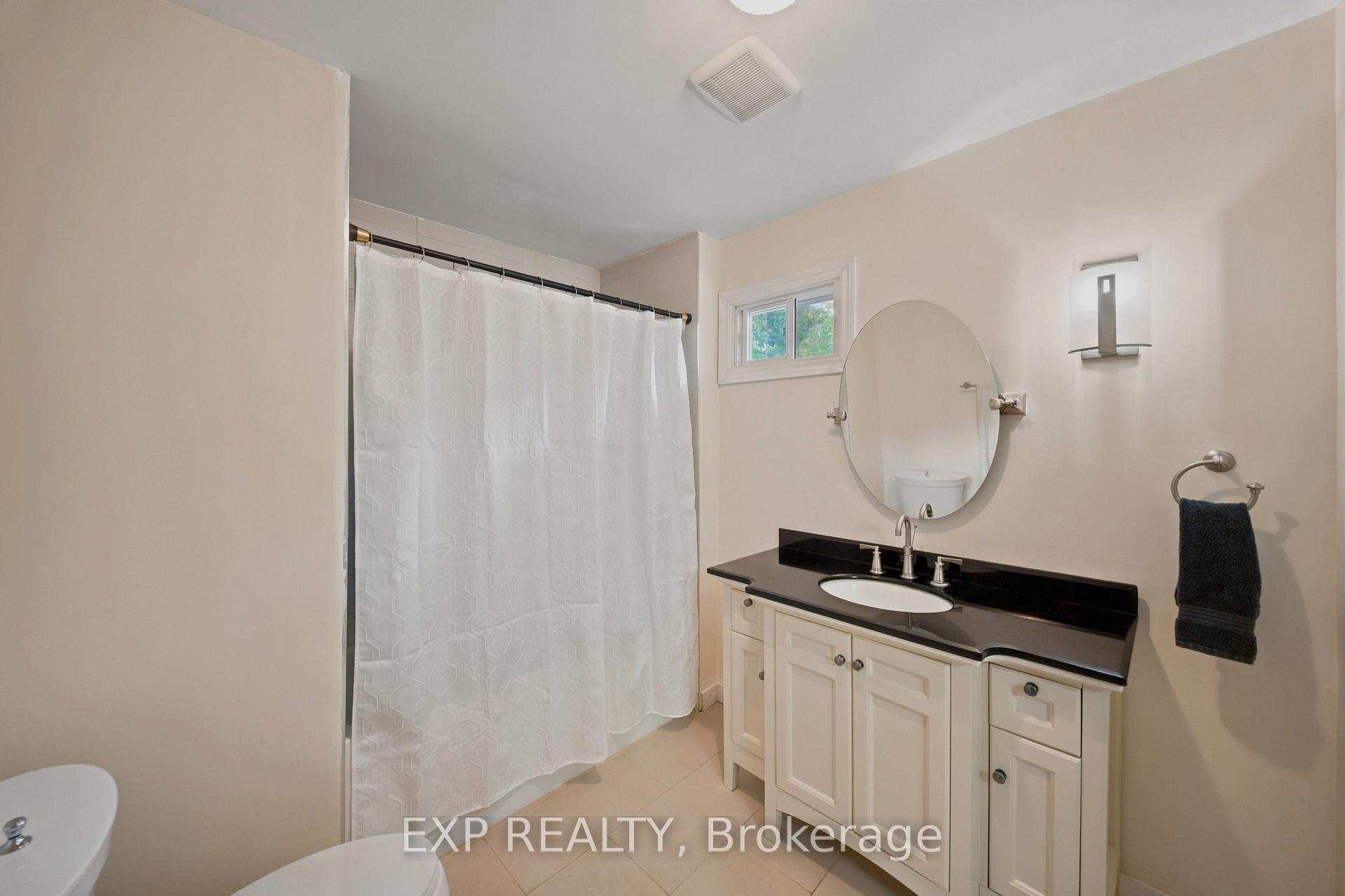 Photo 19 of 46 Avonlea Road, Ottawa, Grenfell Glen — HOMEH