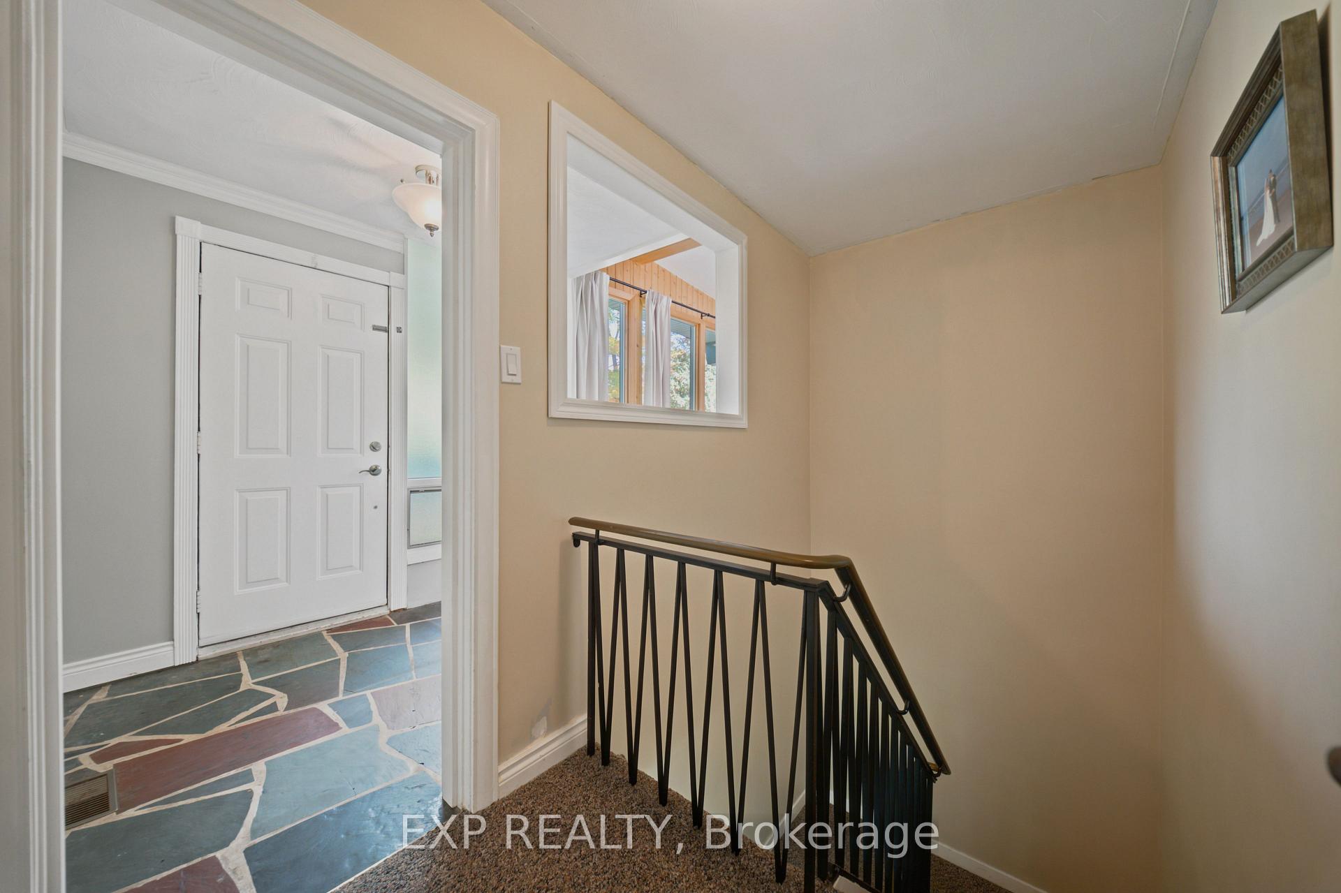 Photo 23 of 46 Avonlea Road, Ottawa, Grenfell Glen — HOMEH