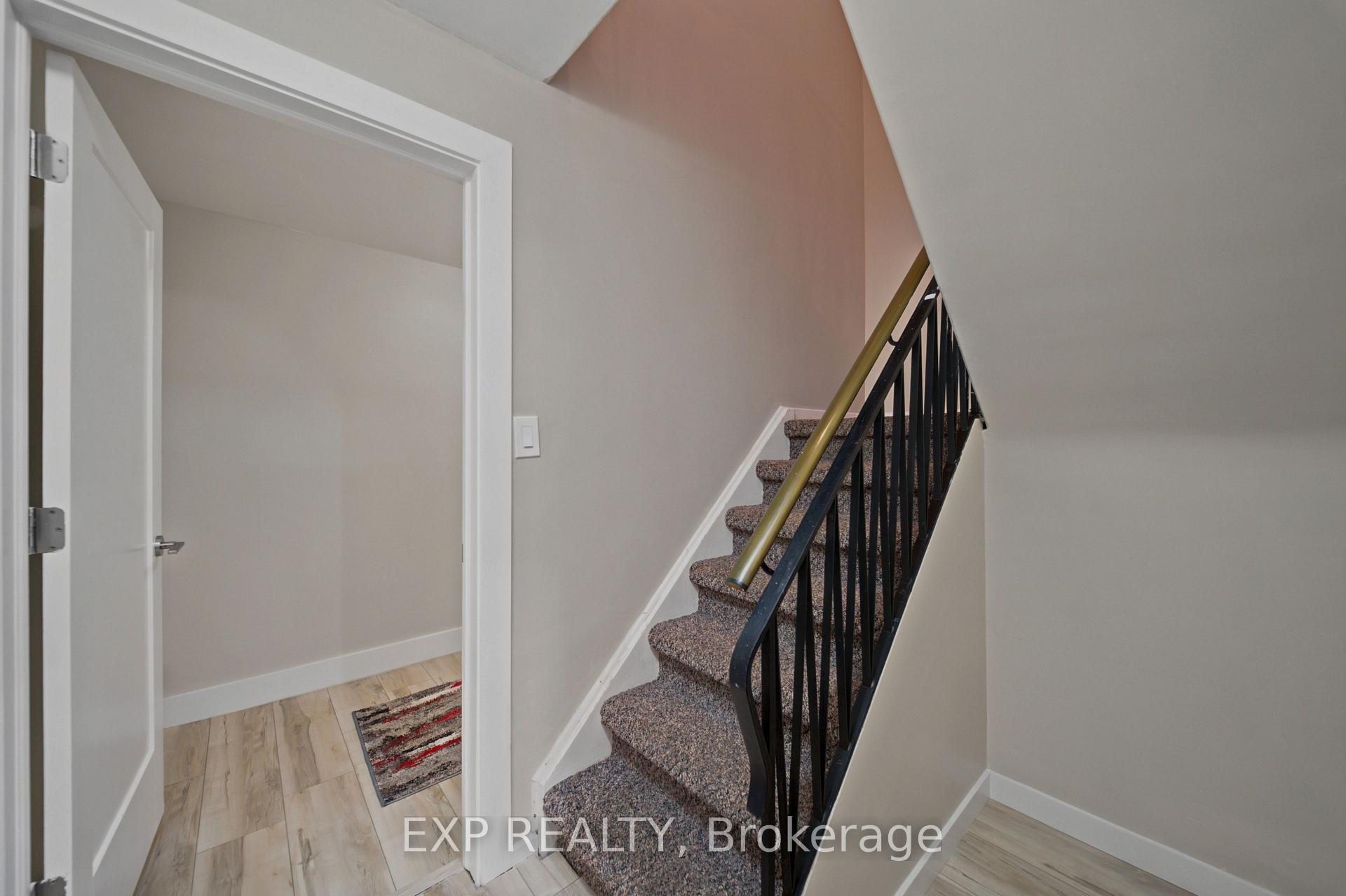 Photo 29 of 46 Avonlea Road, Ottawa, Grenfell Glen — HOMEH