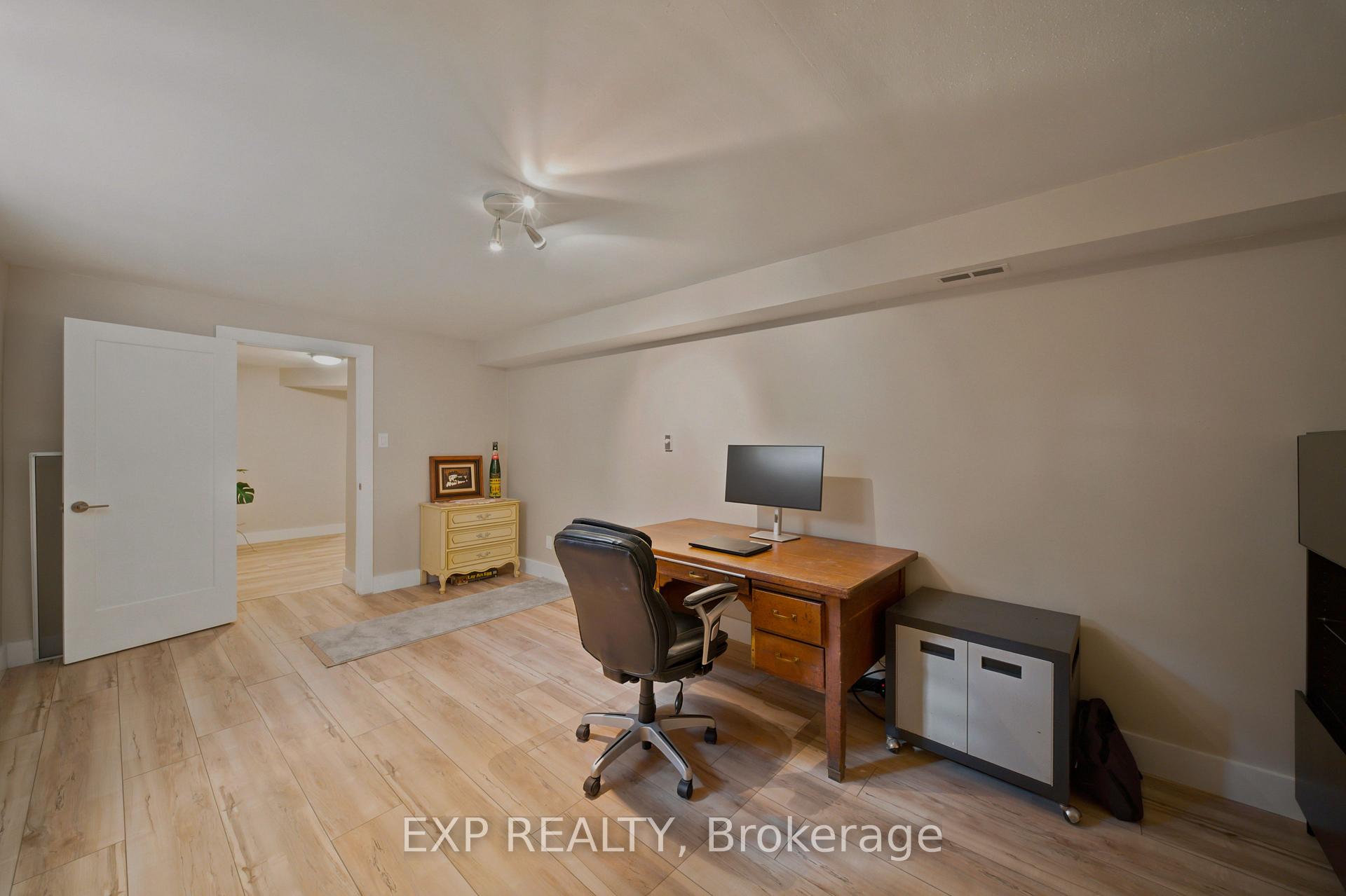 Photo 37 of 46 Avonlea Road, Ottawa, Grenfell Glen — HOMEH