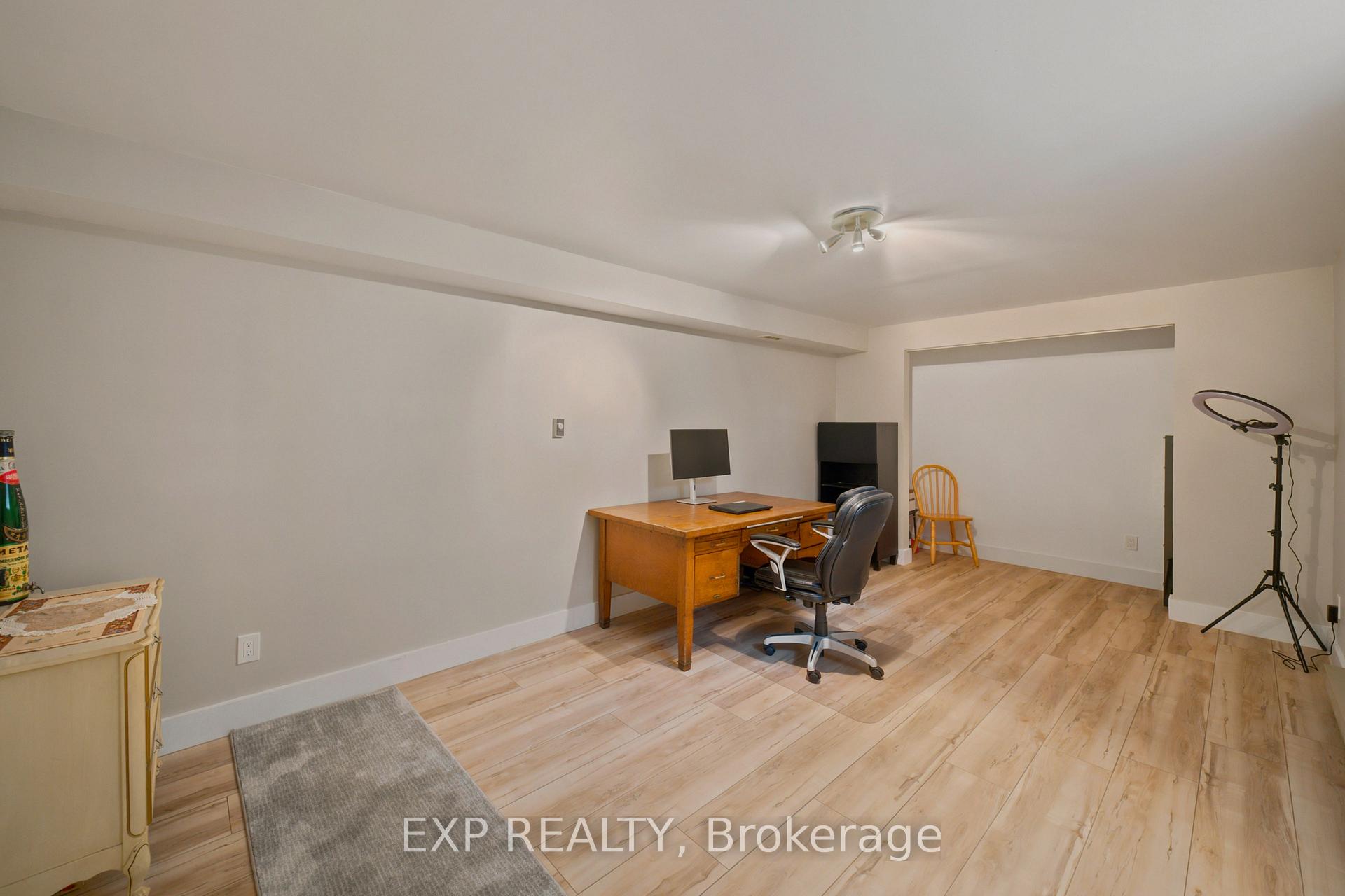 Photo 38 of 46 Avonlea Road, Ottawa, Grenfell Glen — HOMEH