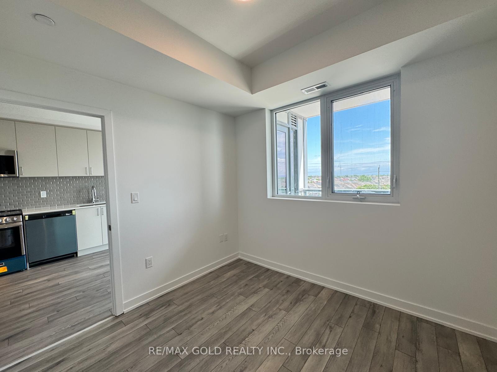 Photo 3 of Unit 622, 1005 Dundas Street E, Oakville, Joshua Meadows — HOMEH