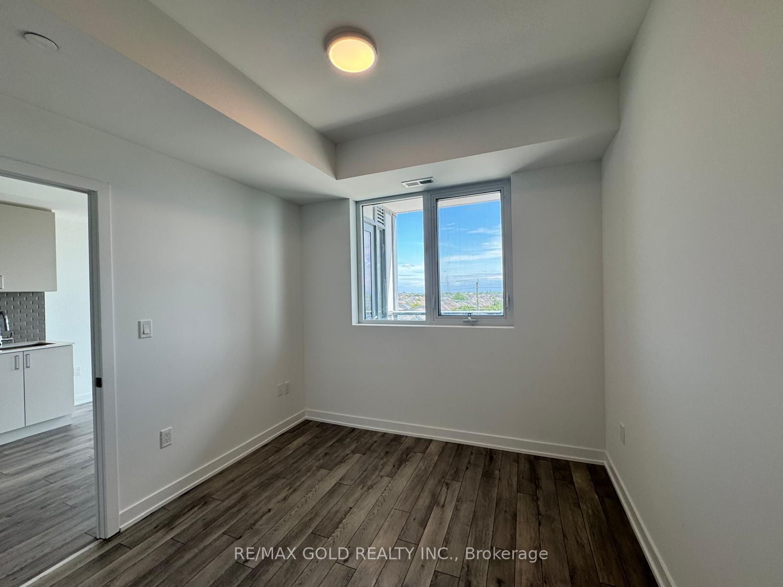 Photo 6 of Unit 622, 1005 Dundas Street E, Oakville, Joshua Meadows — HOMEH