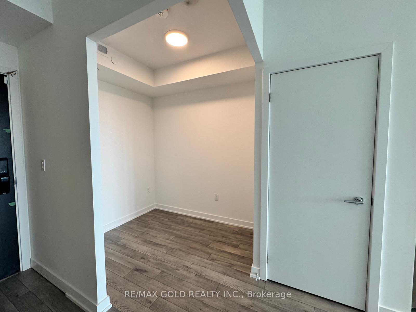 Photo 10 of Unit 622, 1005 Dundas Street E, Oakville, Joshua Meadows — HOMEH