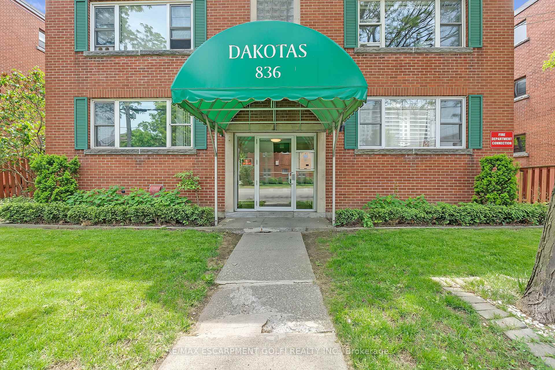 Photo 3 of Unit 309, 836 Concession Street, Hamilton, Raleigh — HOMEH