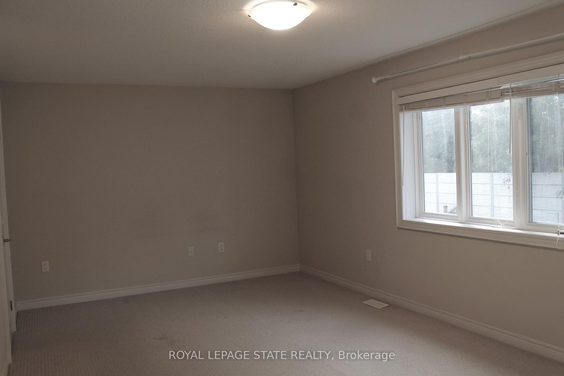 Photo 12 of 85 Sexton Crescent, Hamilton, Meadowlands — HOMEH