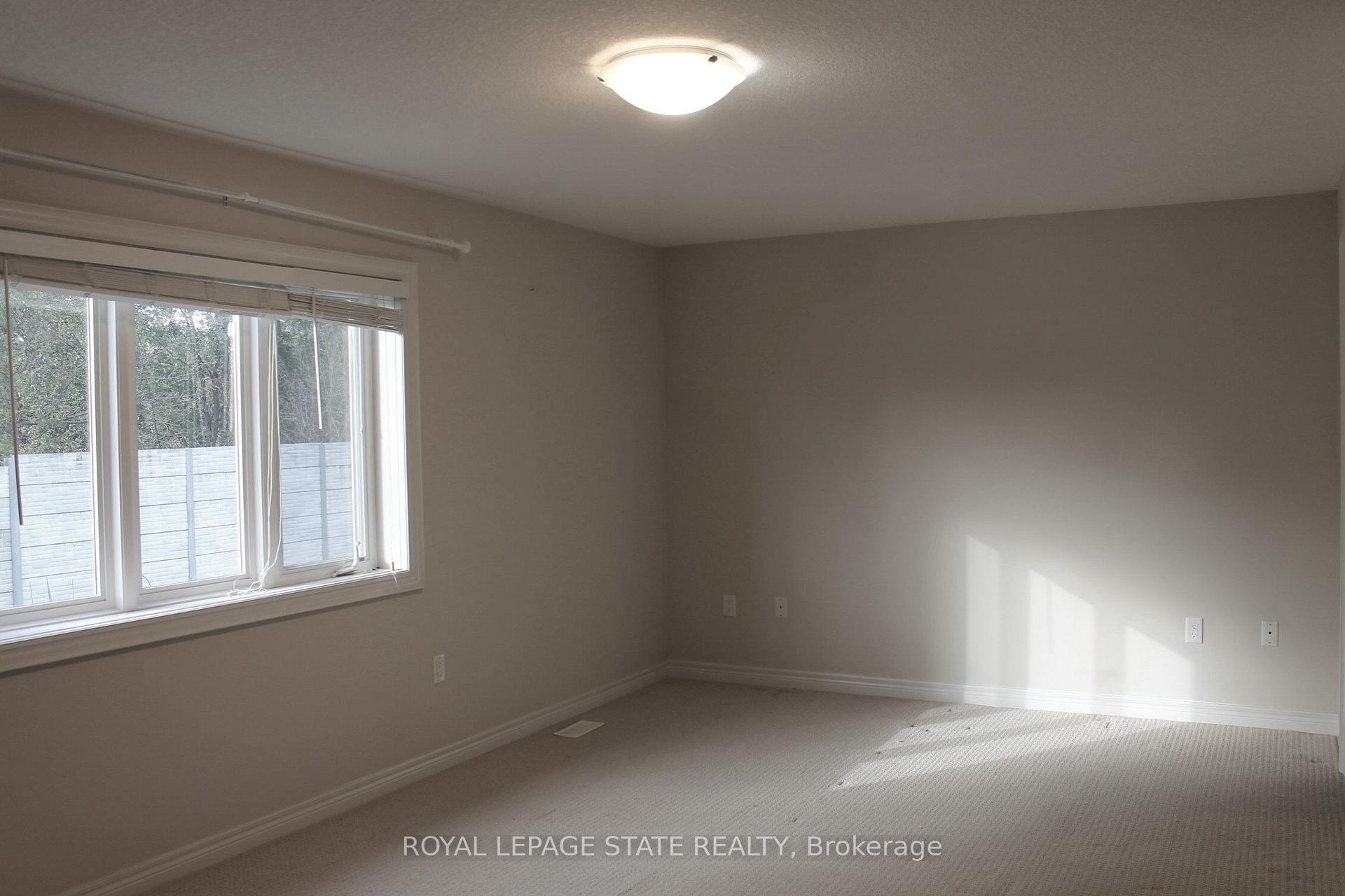 Photo 13 of 85 Sexton Crescent, Hamilton, Meadowlands — HOMEH