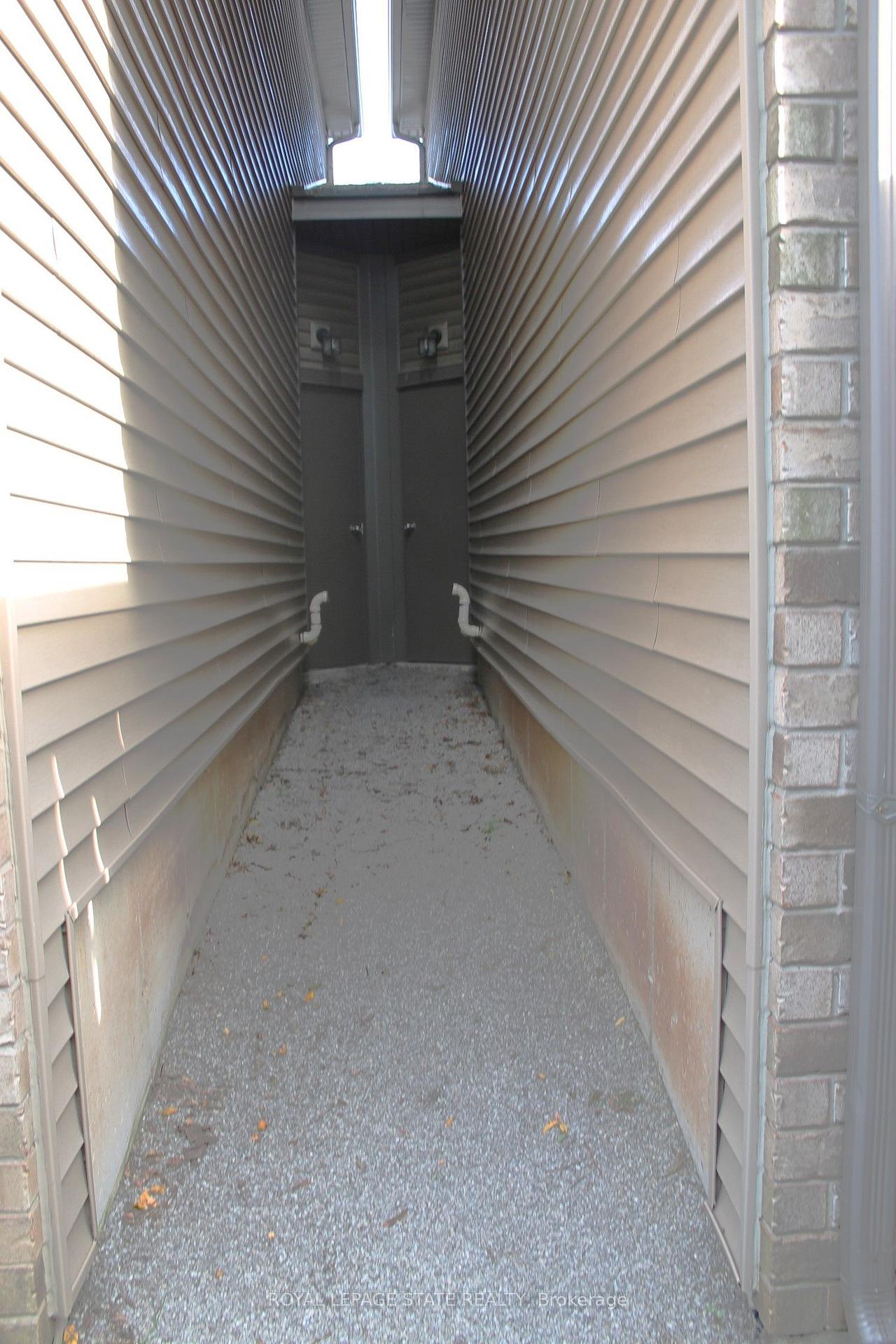 Photo 22 of 85 Sexton Crescent, Hamilton, Meadowlands — HOMEH