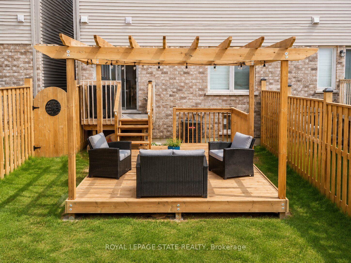 Photo 24 of 85 Sexton Crescent, Hamilton, Meadowlands — HOMEH