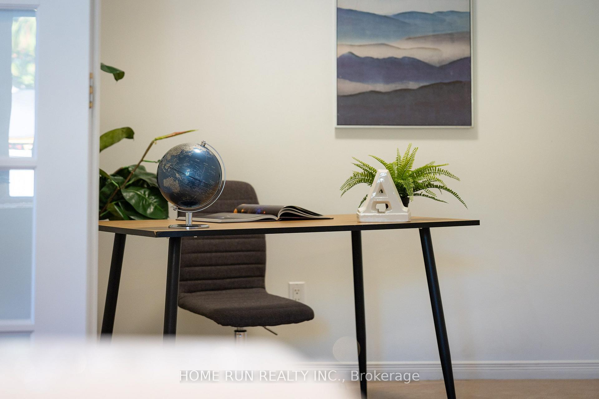 Photo 8 of 221 Royal Gala Private, Ottawa, Pineview — HOMEH