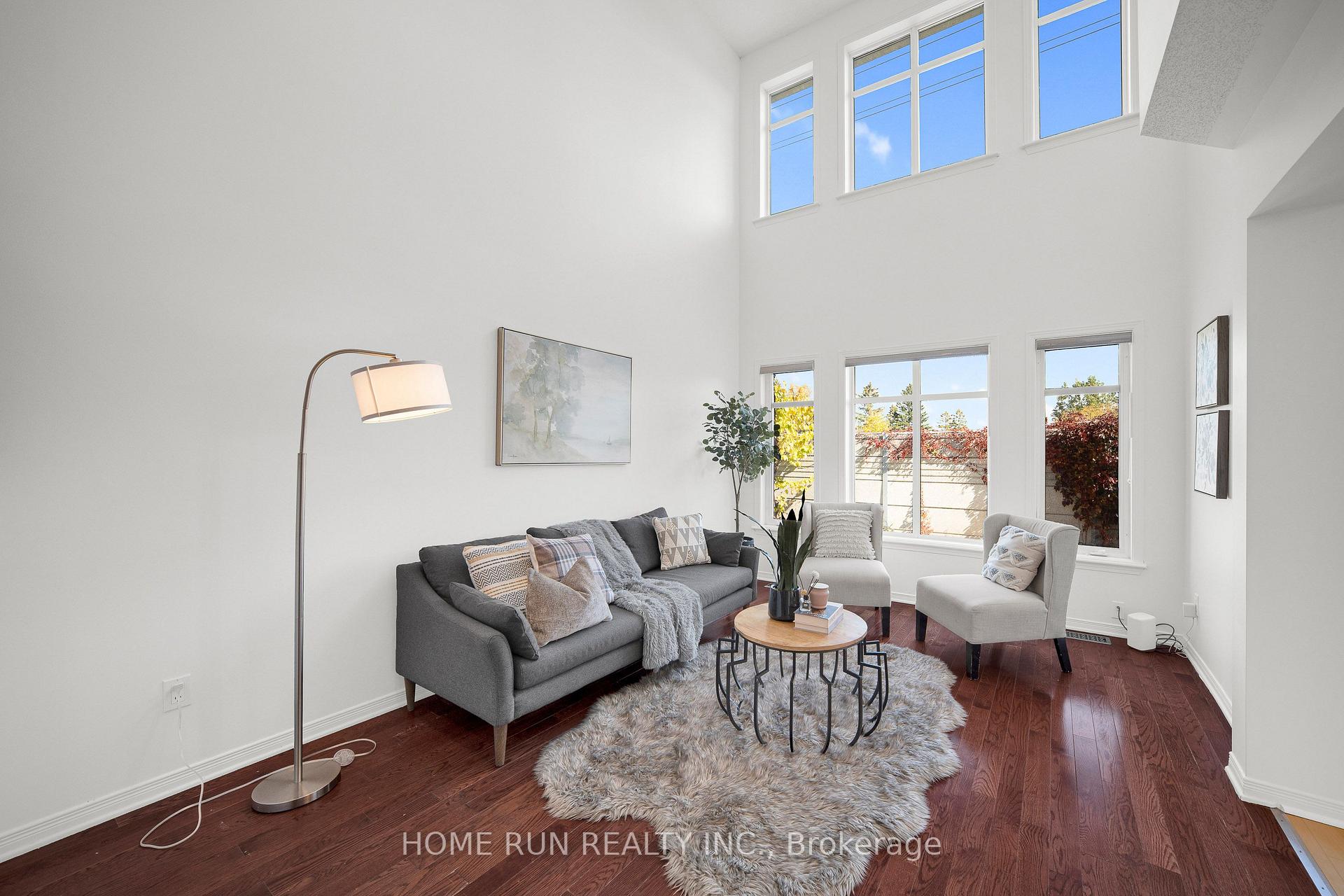 Photo 19 of 221 Royal Gala Private, Ottawa, Pineview — HOMEH
