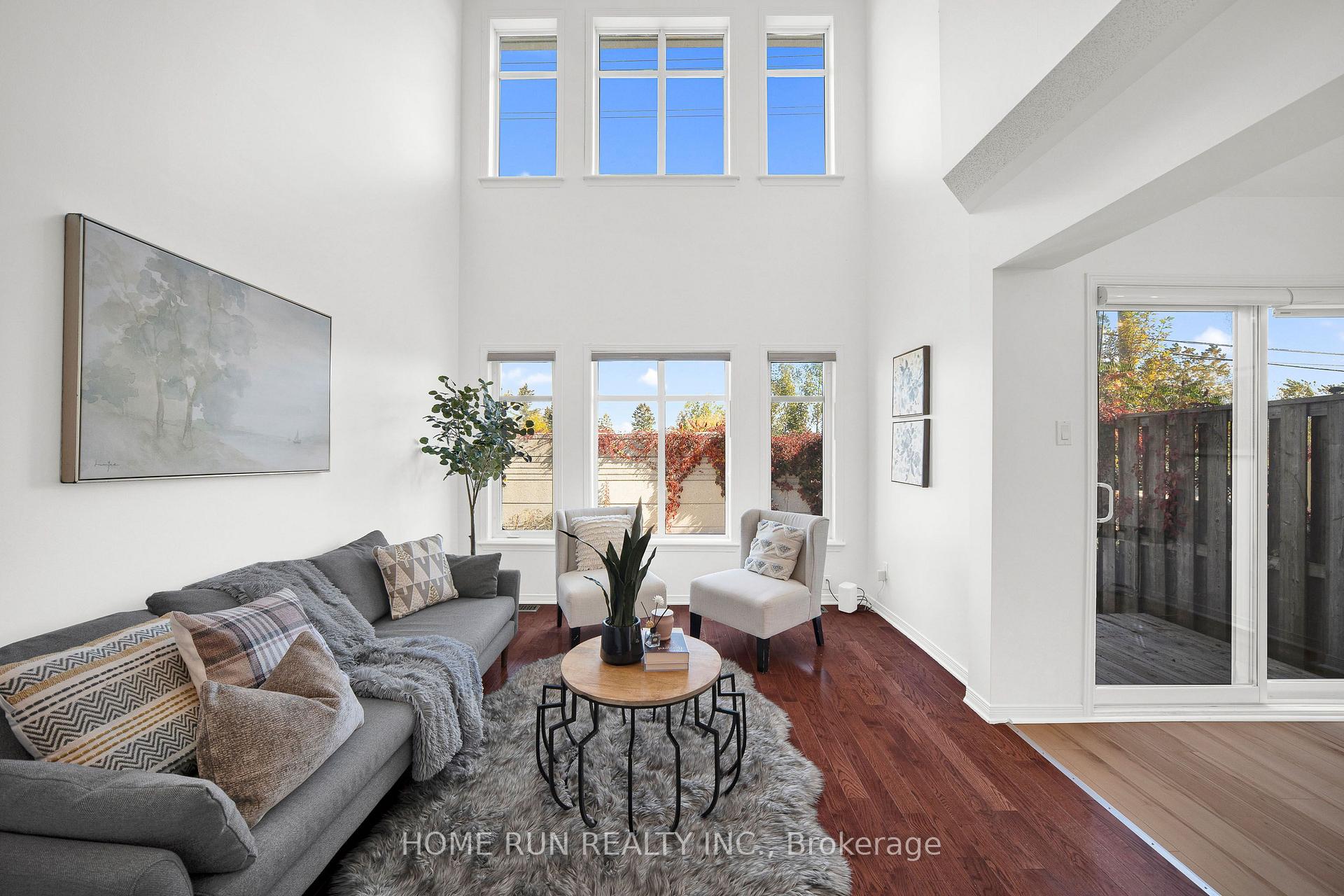 Photo 20 of 221 Royal Gala Private, Ottawa, Pineview — HOMEH