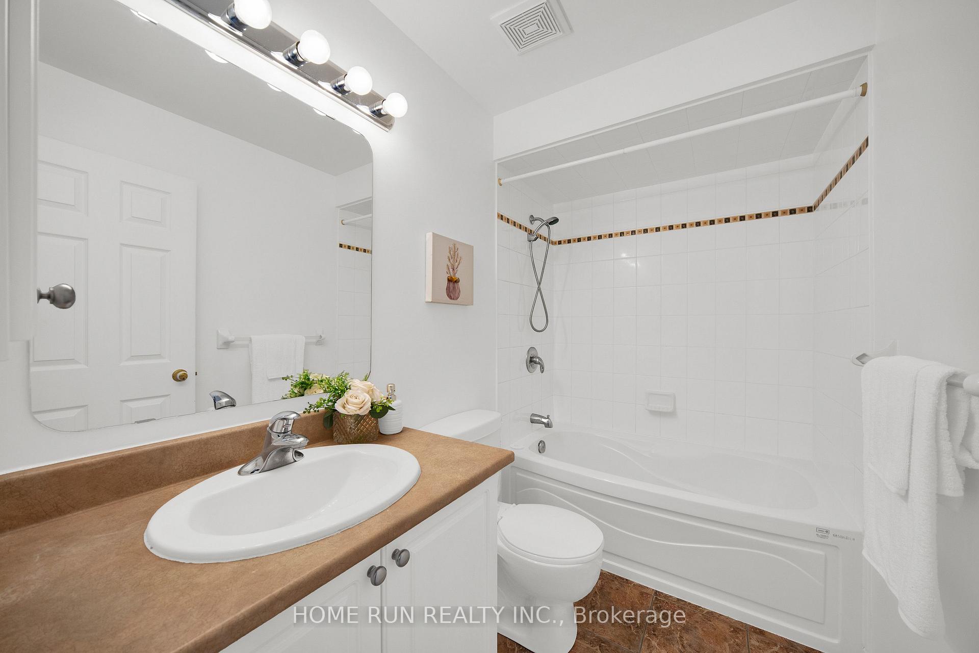 Photo 37 of 221 Royal Gala Private, Ottawa, Pineview — HOMEH