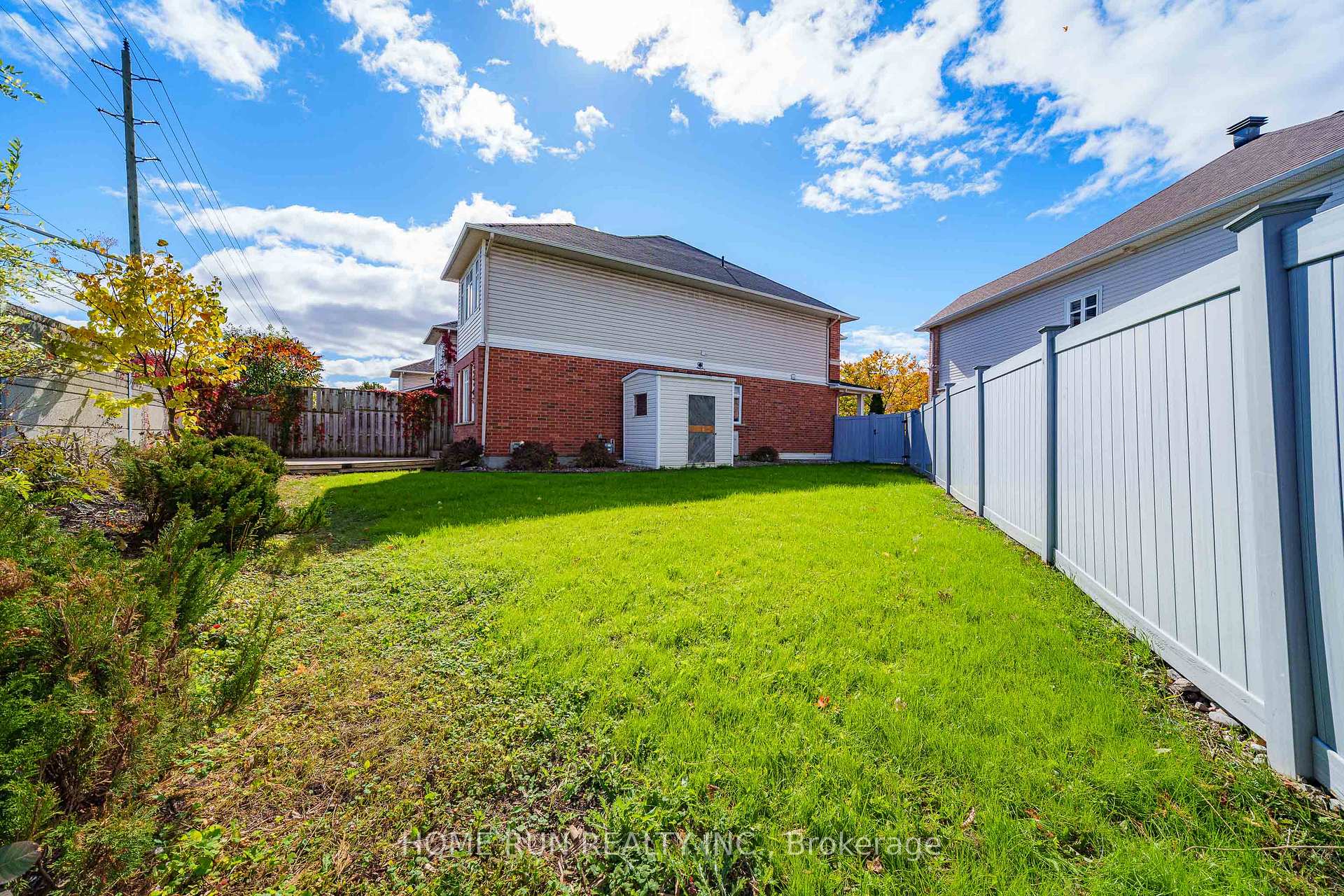 Photo 42 of 221 Royal Gala Private, Ottawa, Pineview — HOMEH