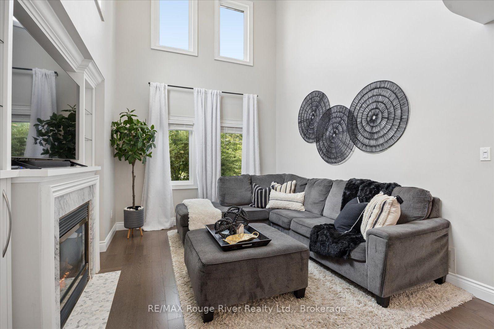 Photo 19 of 10 Windbreak Crescent, Whitby, Williamsburg — HOMEH