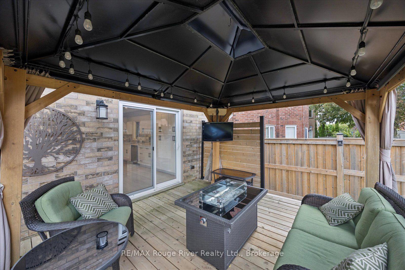 Photo 47 of 10 Windbreak Crescent, Whitby, Williamsburg — HOMEH