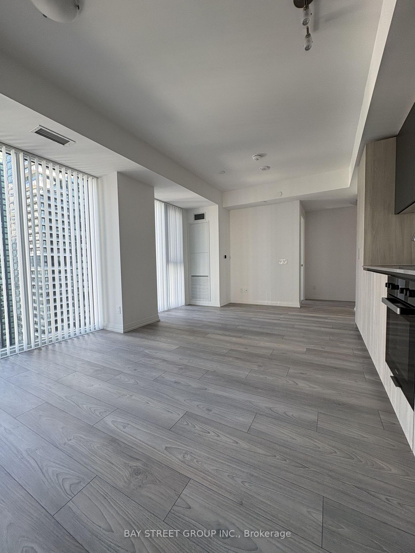 Photo 3 of Unit 2806, 400 King Street W, Toronto, Waterfront Communities — HOMEH