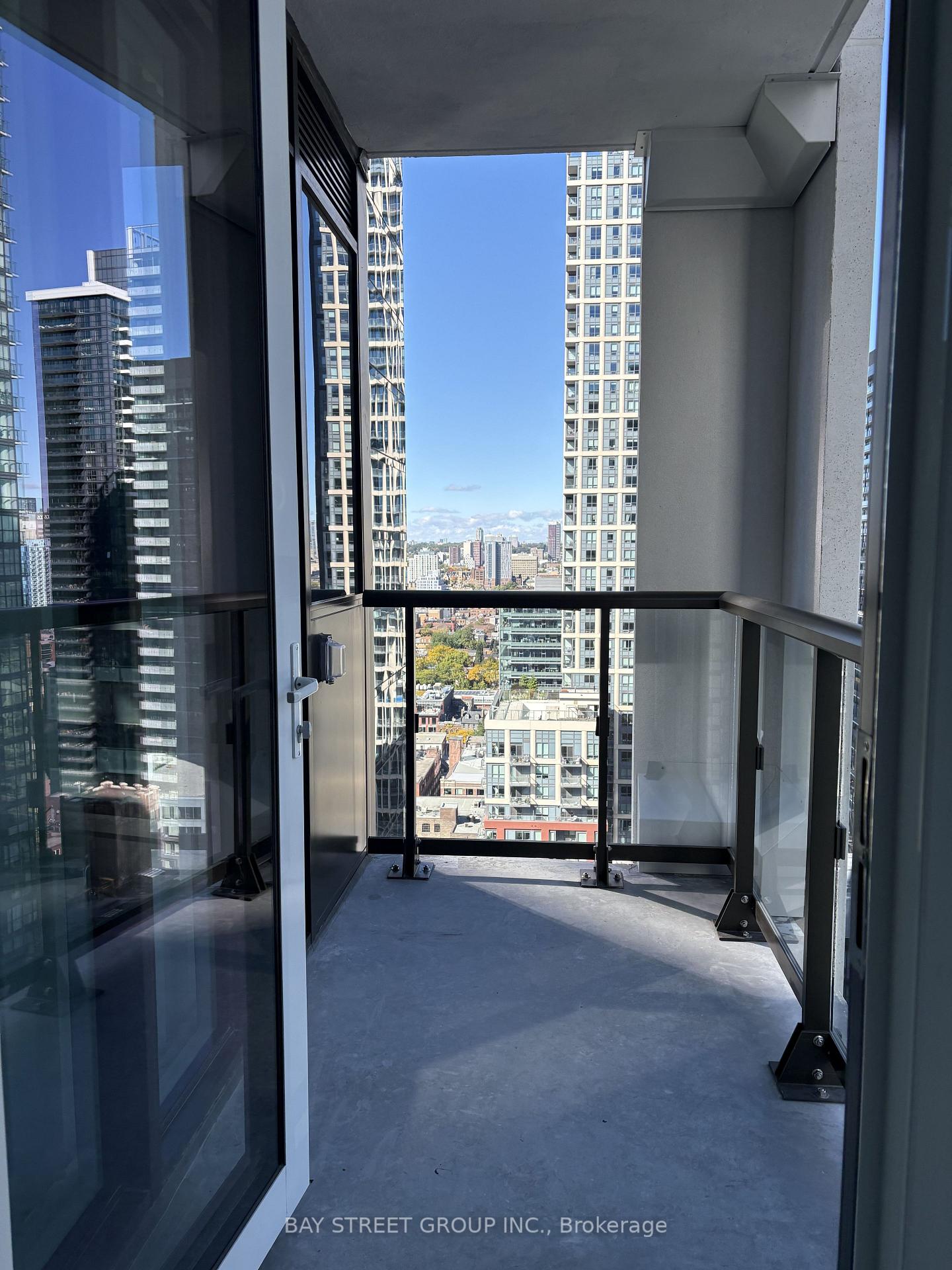 Photo 10 of Unit 2806, 400 King Street W, Toronto, Waterfront Communities — HOMEH