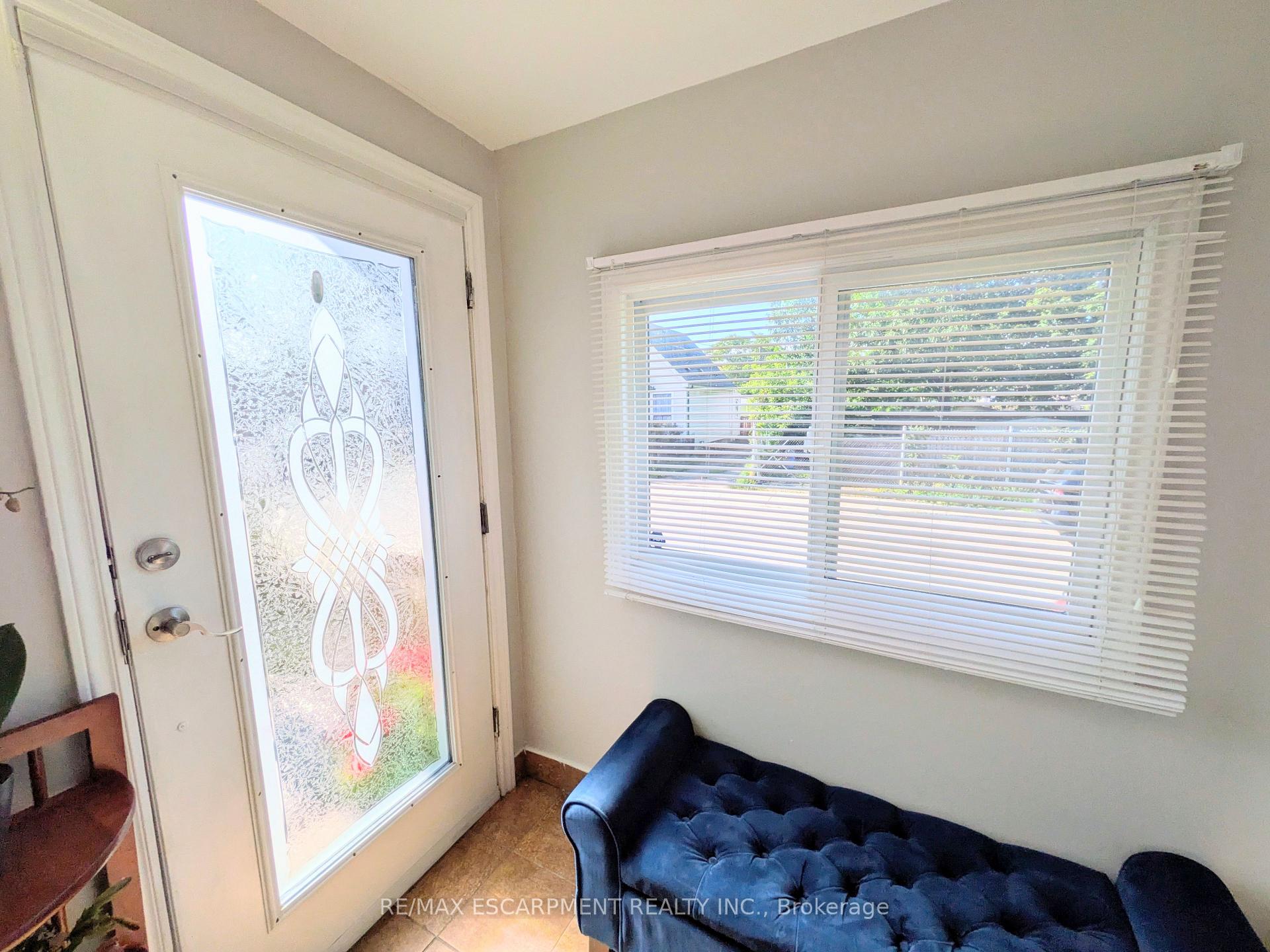 Photo 5 of 7 Campbell Avenue, Hamilton, Crown Point — HOMEH