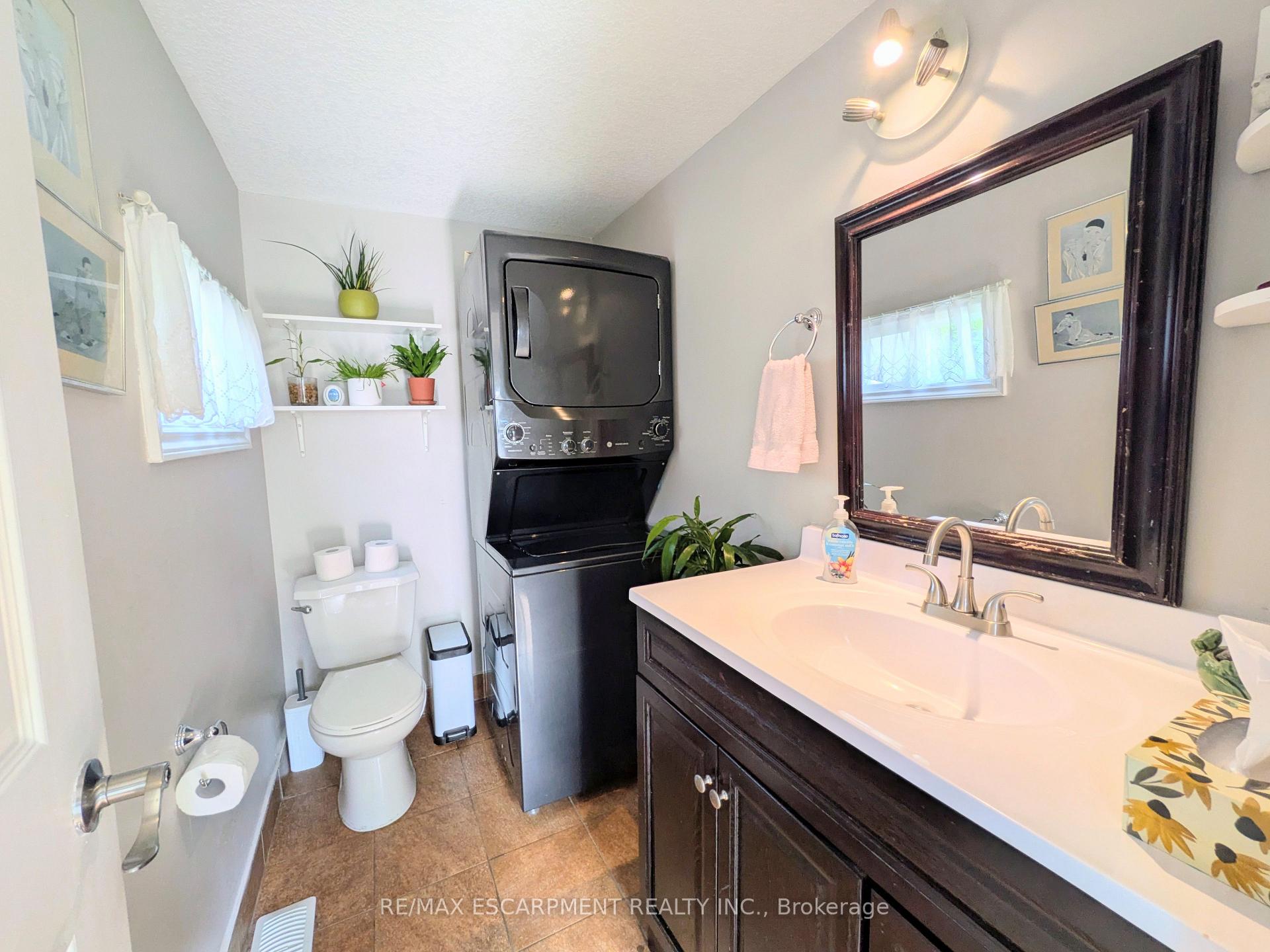 Photo 6 of 7 Campbell Avenue, Hamilton, Crown Point — HOMEH