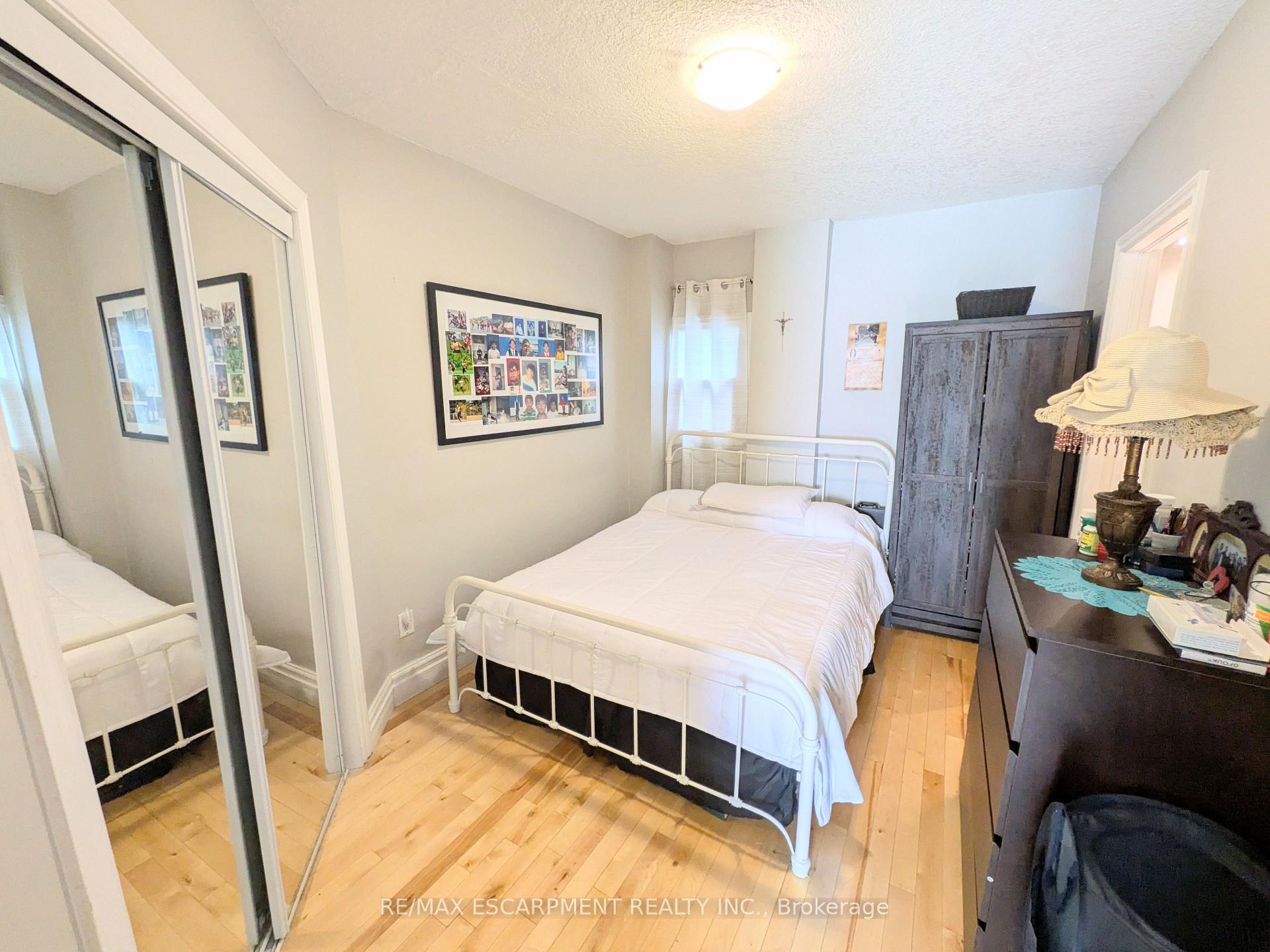 Photo 19 of 7 Campbell Avenue, Hamilton, Crown Point — HOMEH