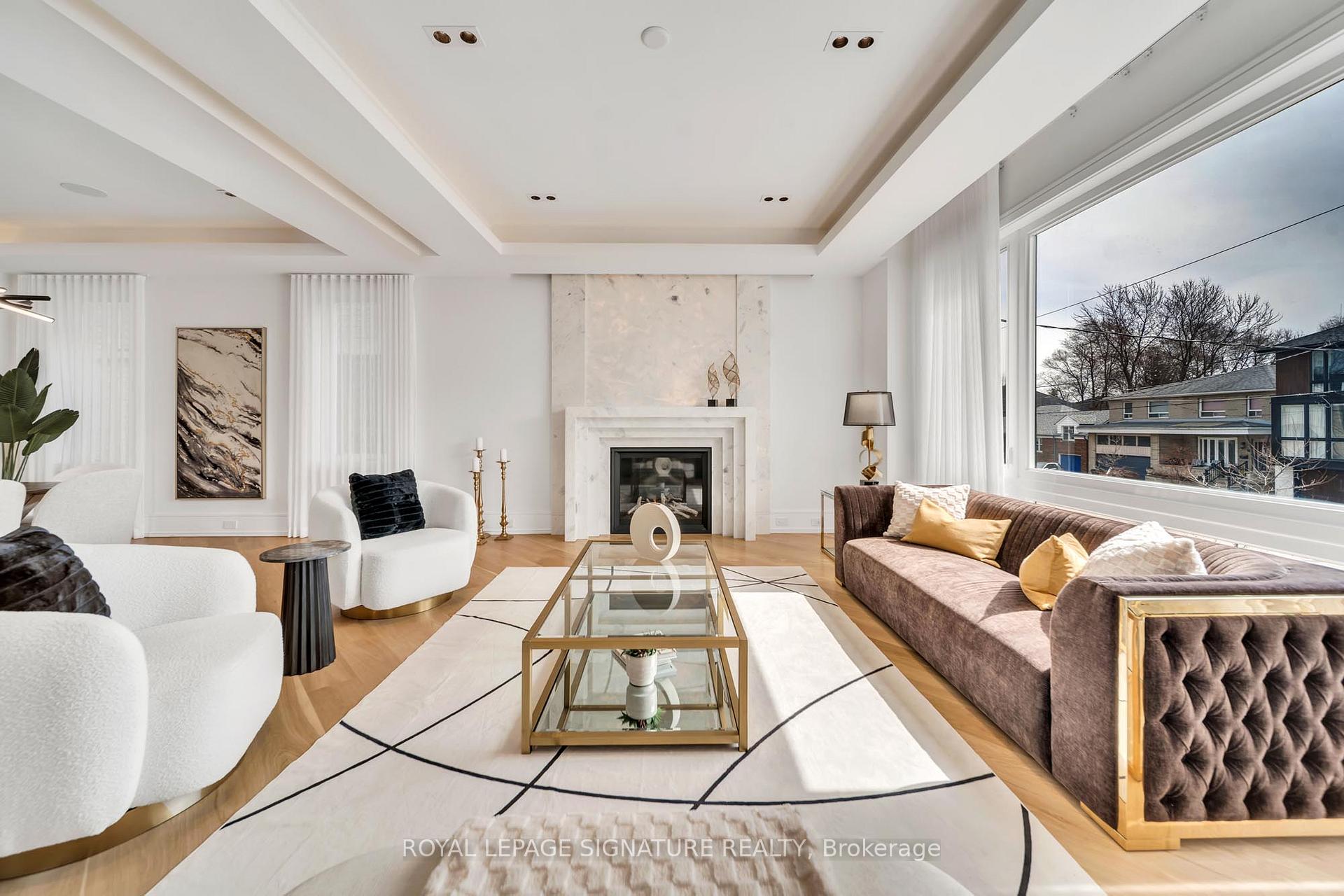Photo 8 of 658 Bedford Pk Avenue, Toronto, Bedford Park-Nortown — HOMEH