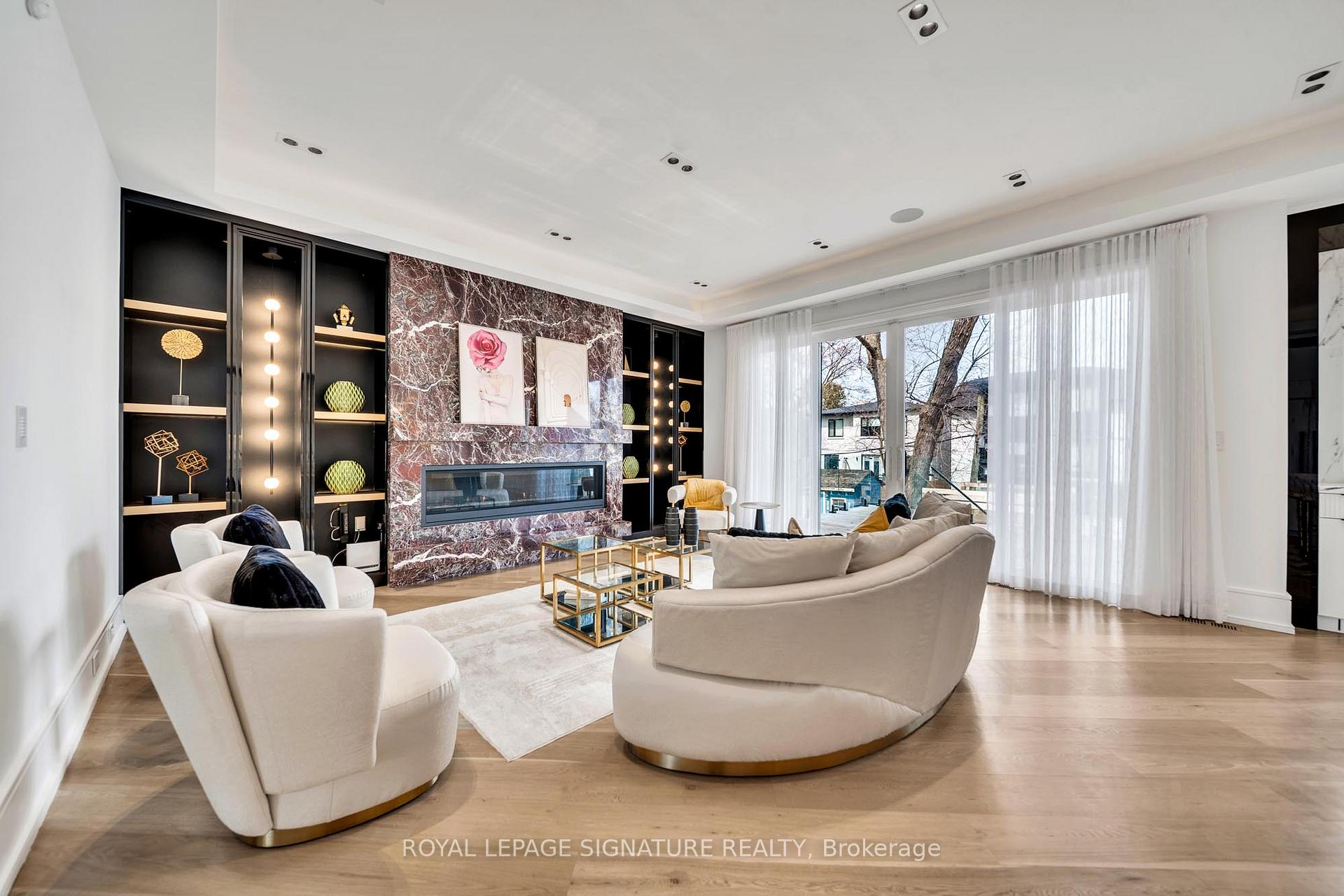 Photo 14 of 658 Bedford Pk Avenue, Toronto, Bedford Park-Nortown — HOMEH