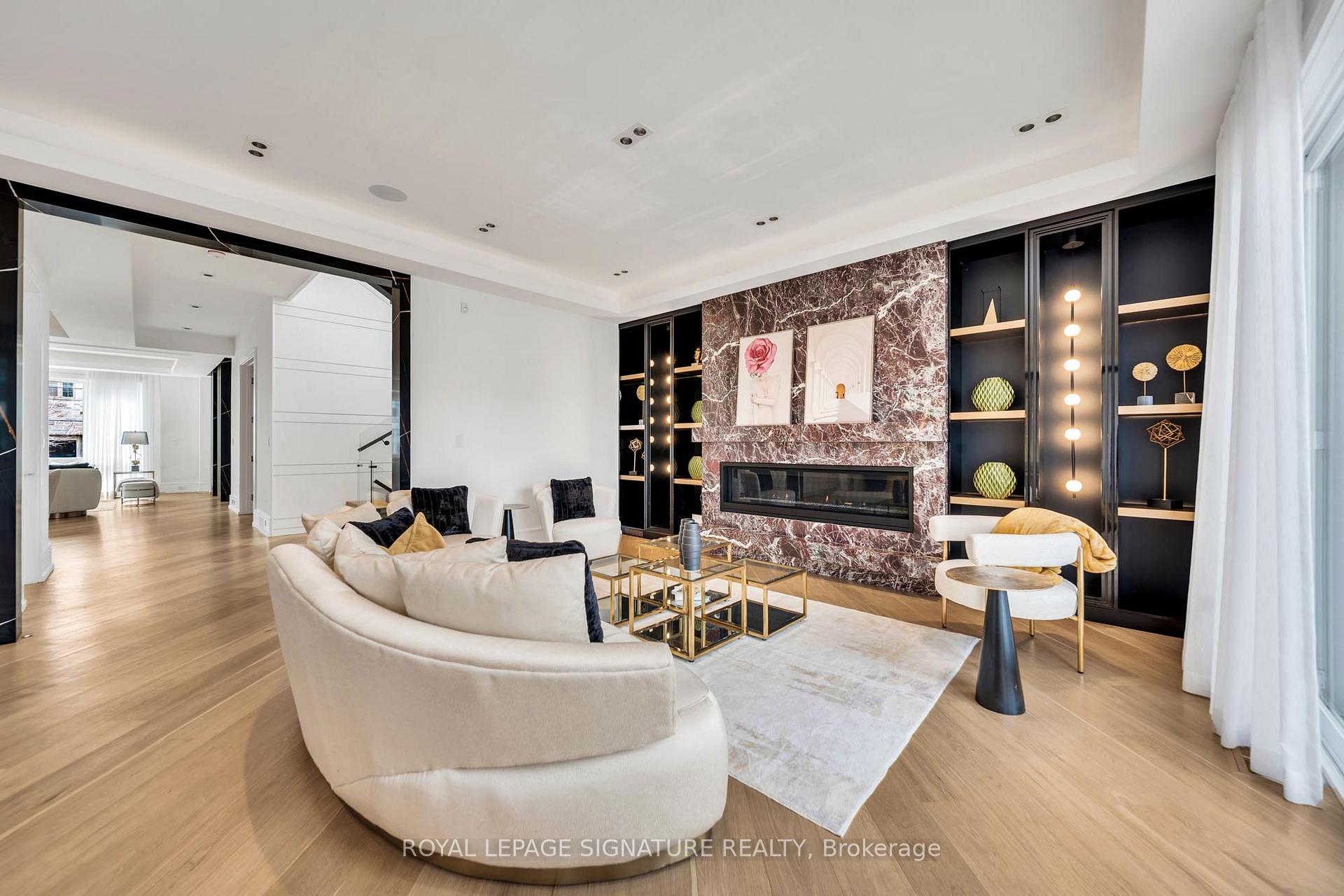 Photo 15 of 658 Bedford Pk Avenue, Toronto, Bedford Park-Nortown — HOMEH